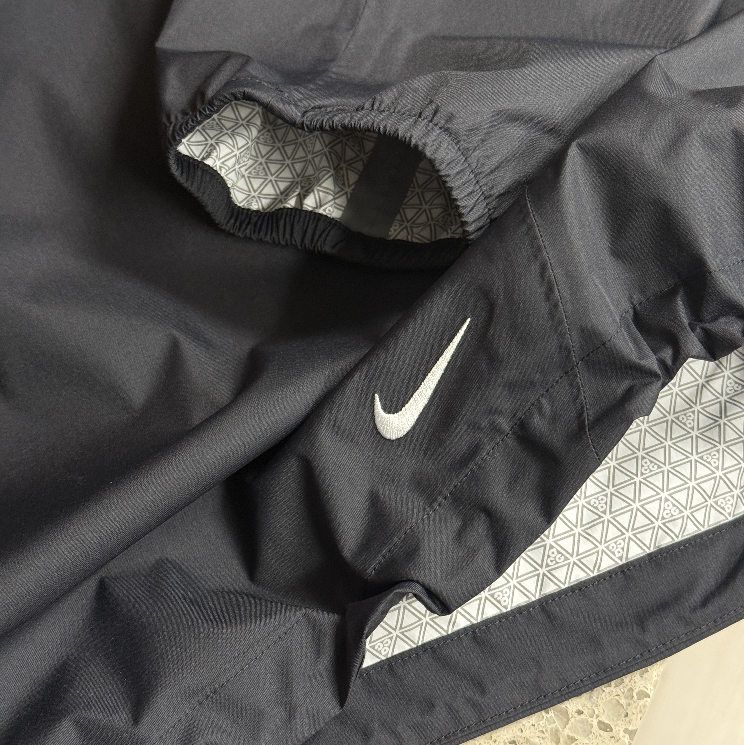 Nike ACG Phantazma Storm-Fit ADV Jacket Black Summit White - Asia 착용 스타일