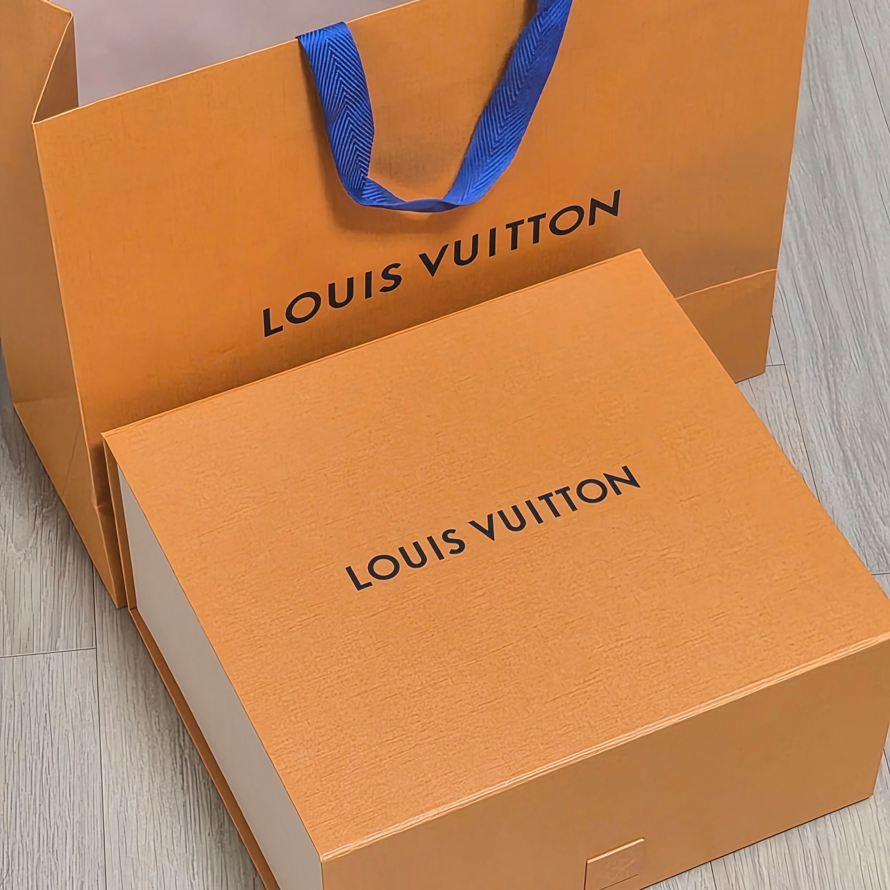 Louis Vuitton Nice Mini Toiletry Pouch Monogram 착용 스타일 - 2