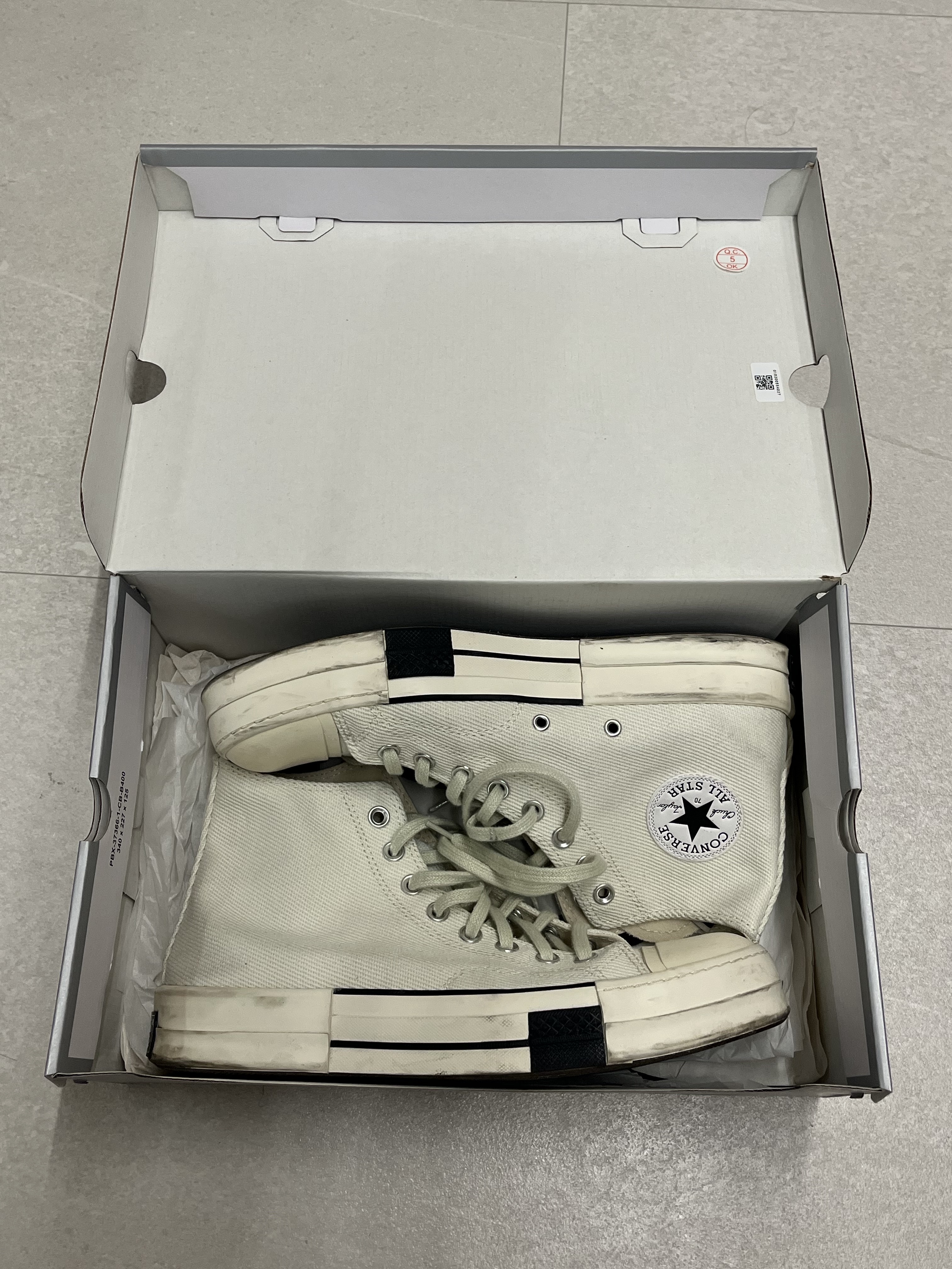 Converse x Drkshdw Drkstr Chuck 70 High Lily White 착용 스타일