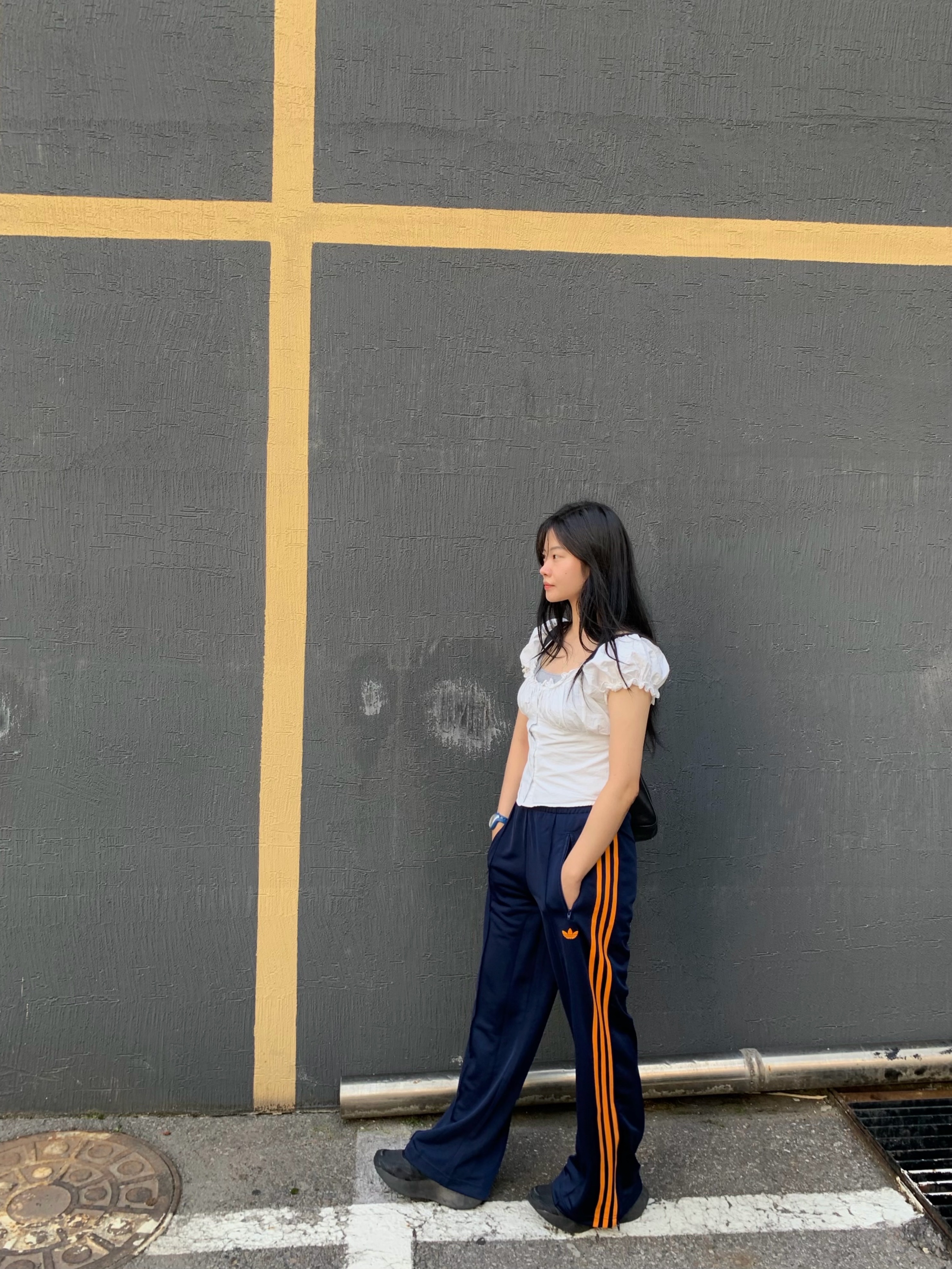 (W) Adidas Adicolor Classic Firebird Loose Track Pants Night Indigo Crew Orange - KR Sizing 착용 스타일 - 7