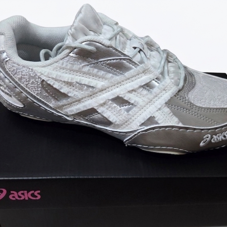 (W) Asics x Empty Behavior Hypersync White Pure Silver 착용 스타일