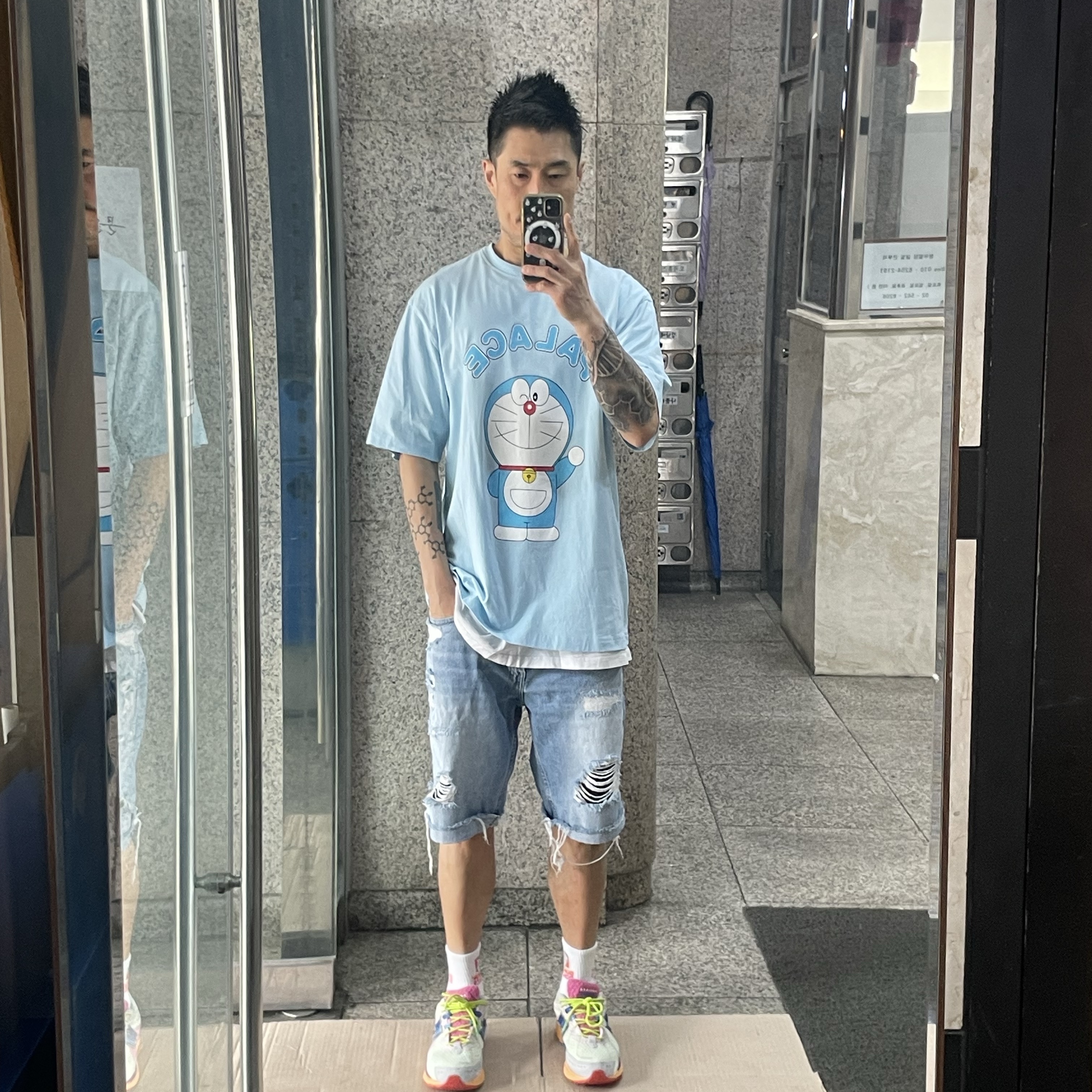 Palace x Doraemon T-Shirt Skyline Blue - 25FW, New Balance x Action Bronson 1906R Rosewater Green Pink 착용 스타일