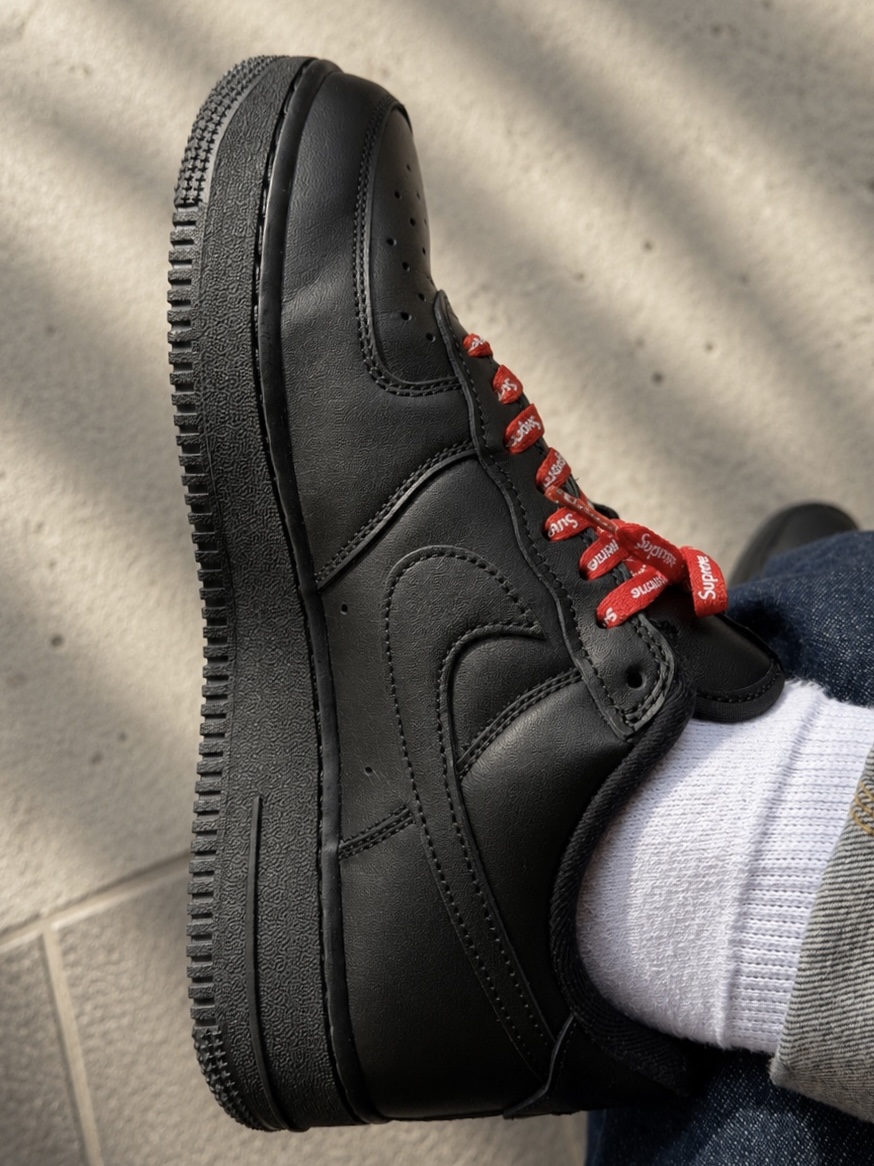 Nike x Supreme Air Force 1 Low Black, Carhartt WIP Nash Loose Fit Double Knee Pants Blue Rinsed 착용 스타일 - 3