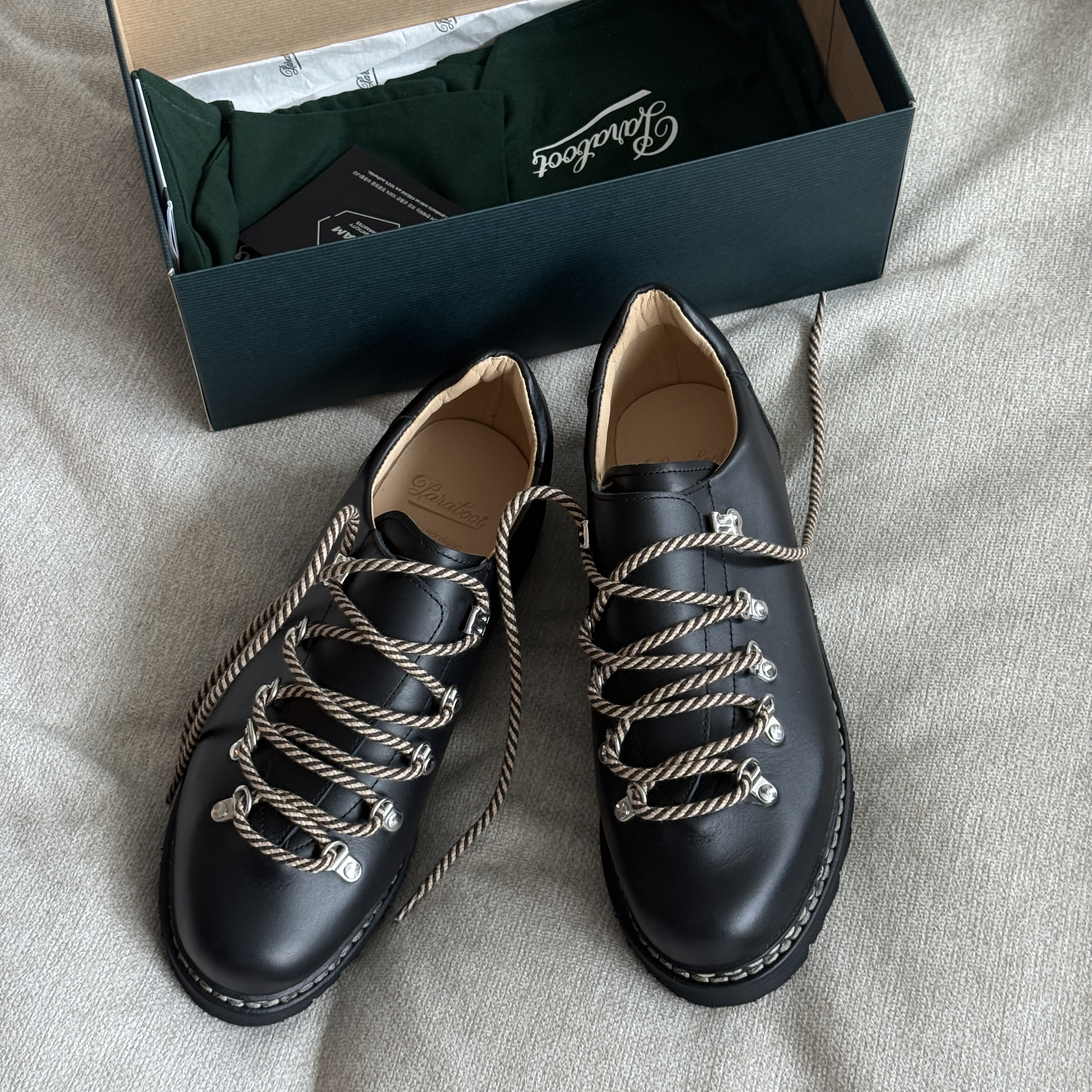 Paraboot Clusaz Jannu Lisse Noir 착용 스타일 - 2