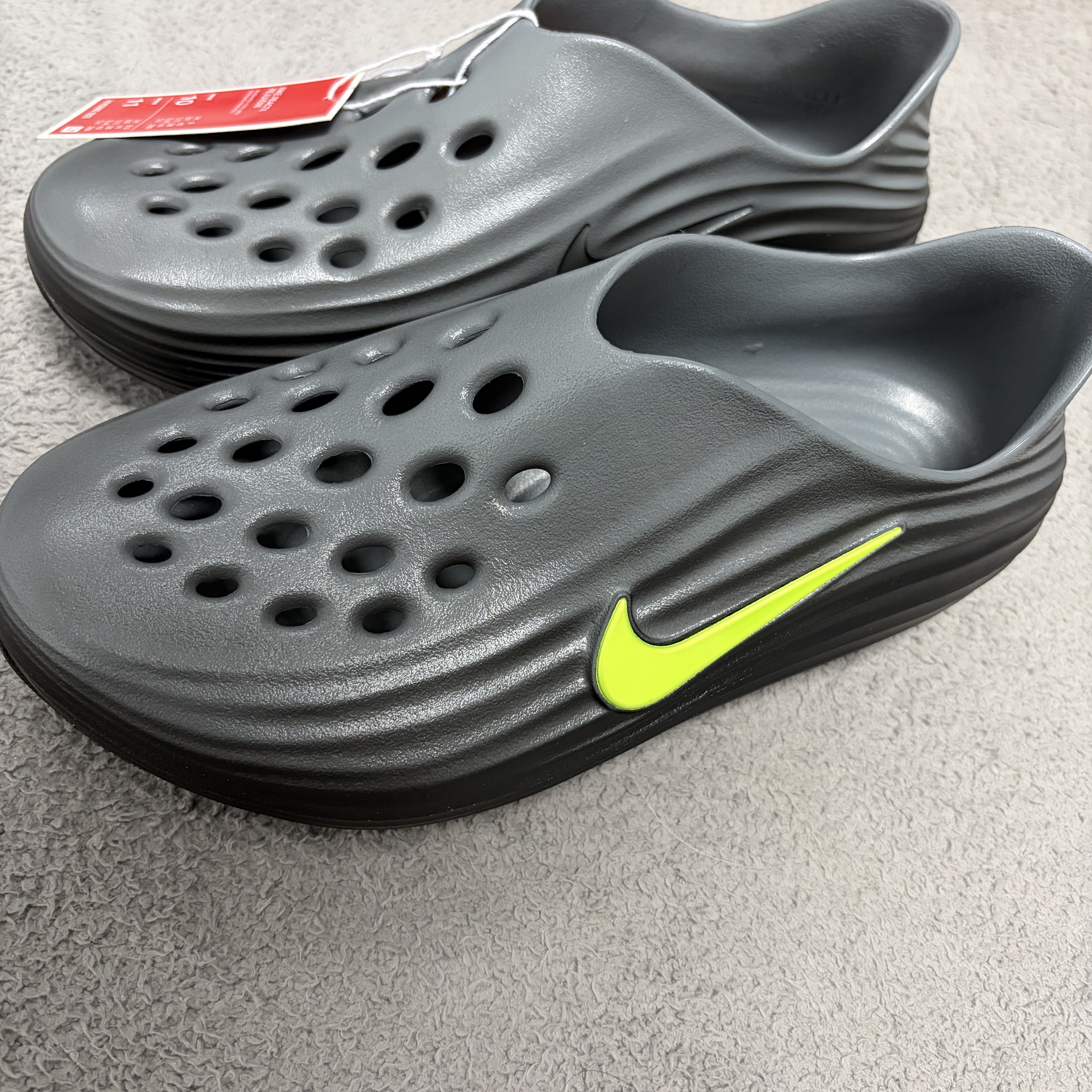 Nike ReactX Rejuven8 Black Cool Grey 착용 스타일