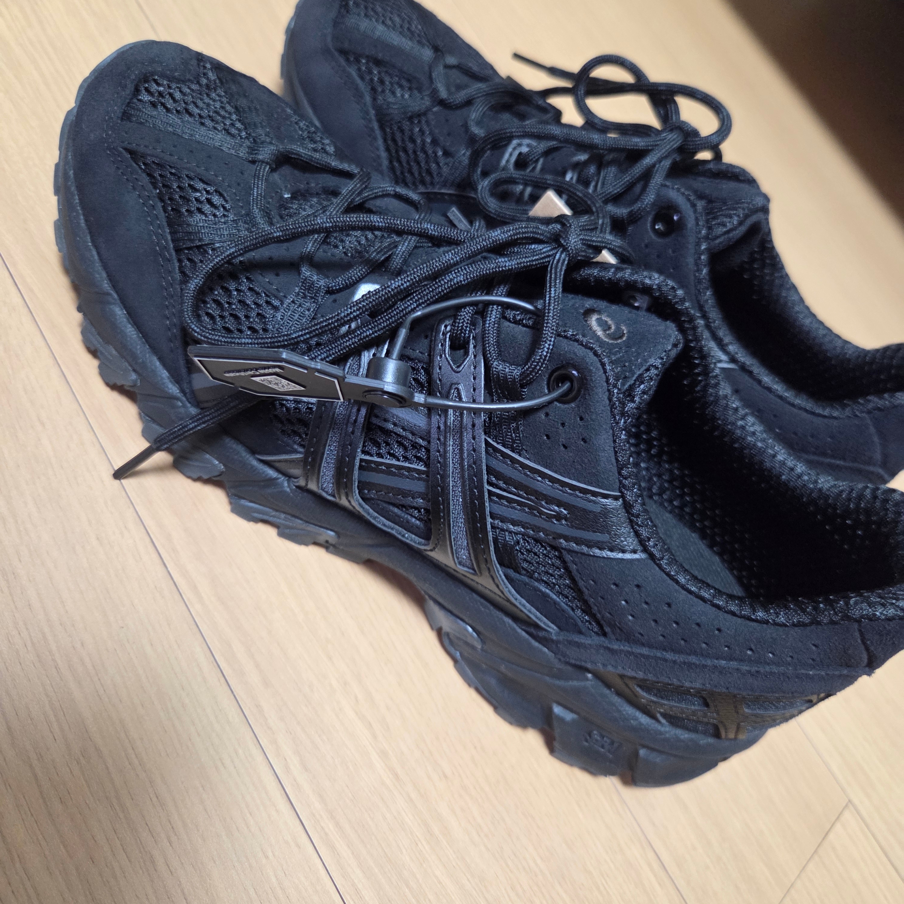 Asics Gel-Sonoma 15-50 Black 착용 스타일 - 1