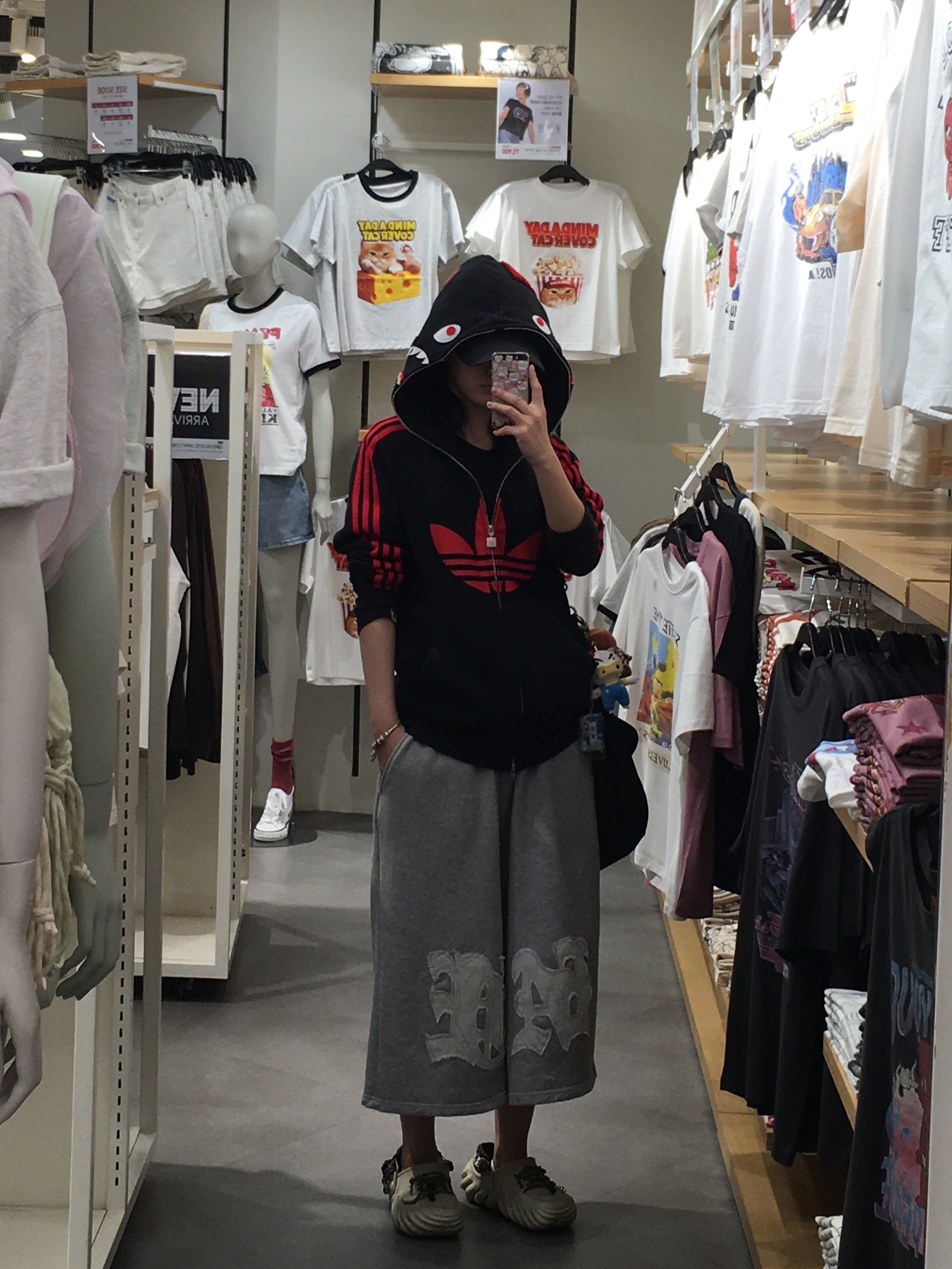 Adidas x BAPE Ultimate Shark Hoodie Black - KR Sizing 착용 스타일 - 3