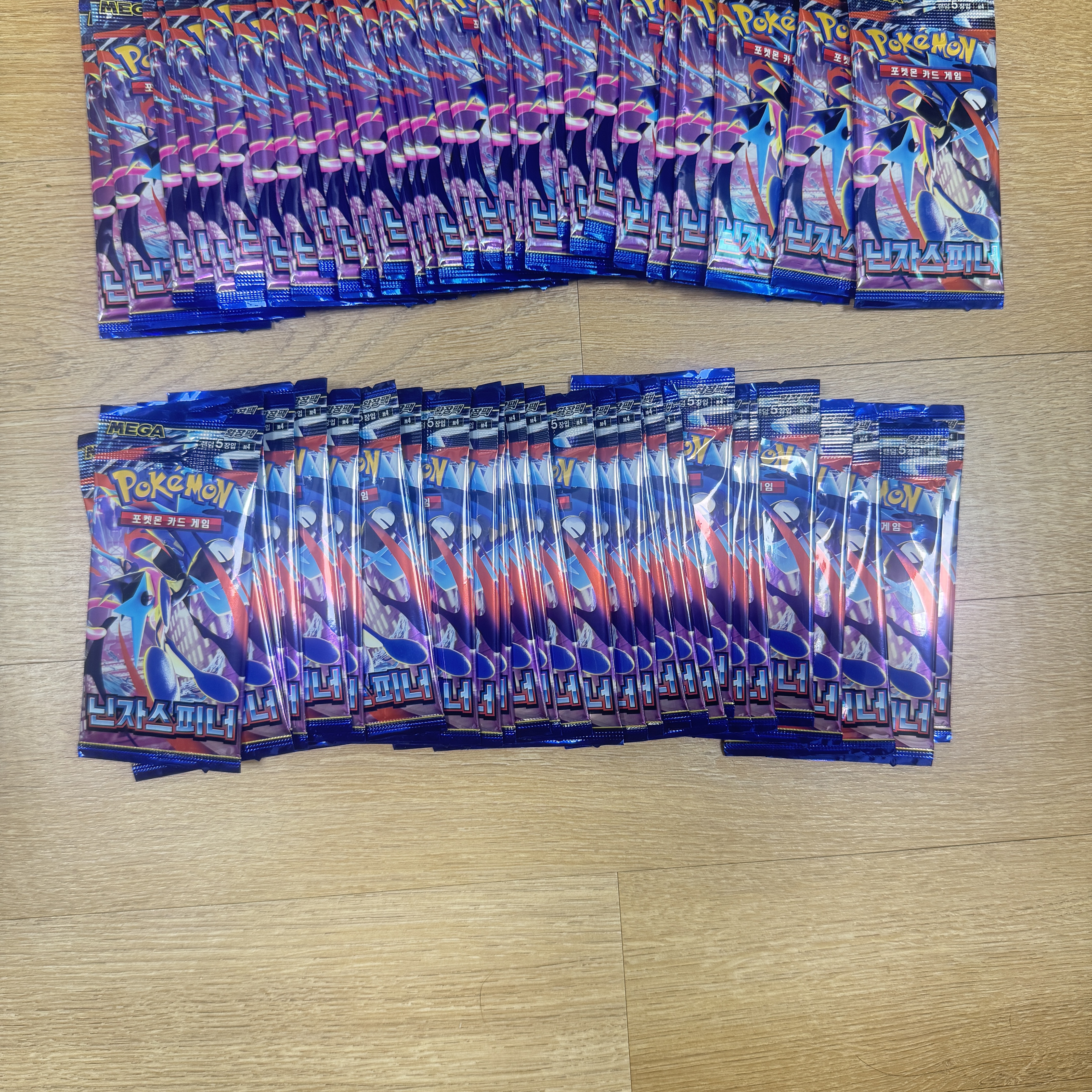Pokemon TCG MEGA Expansion Pack Ninja Spinner 1 Box (Pack of 30/Korean Ver.) 착용 스타일