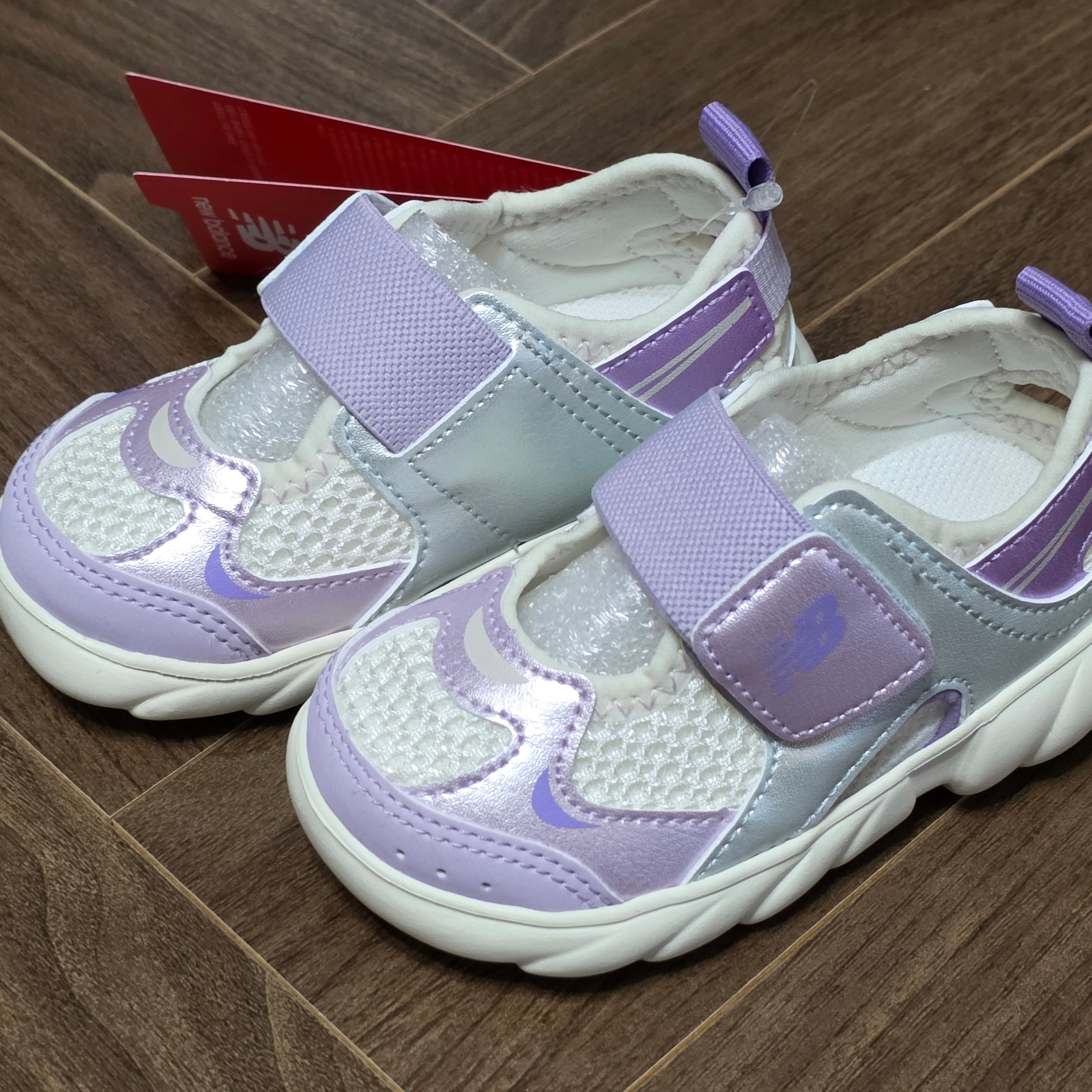 (TD) New Balance Freedle 920 Sandal Glow Violet 착용 스타일