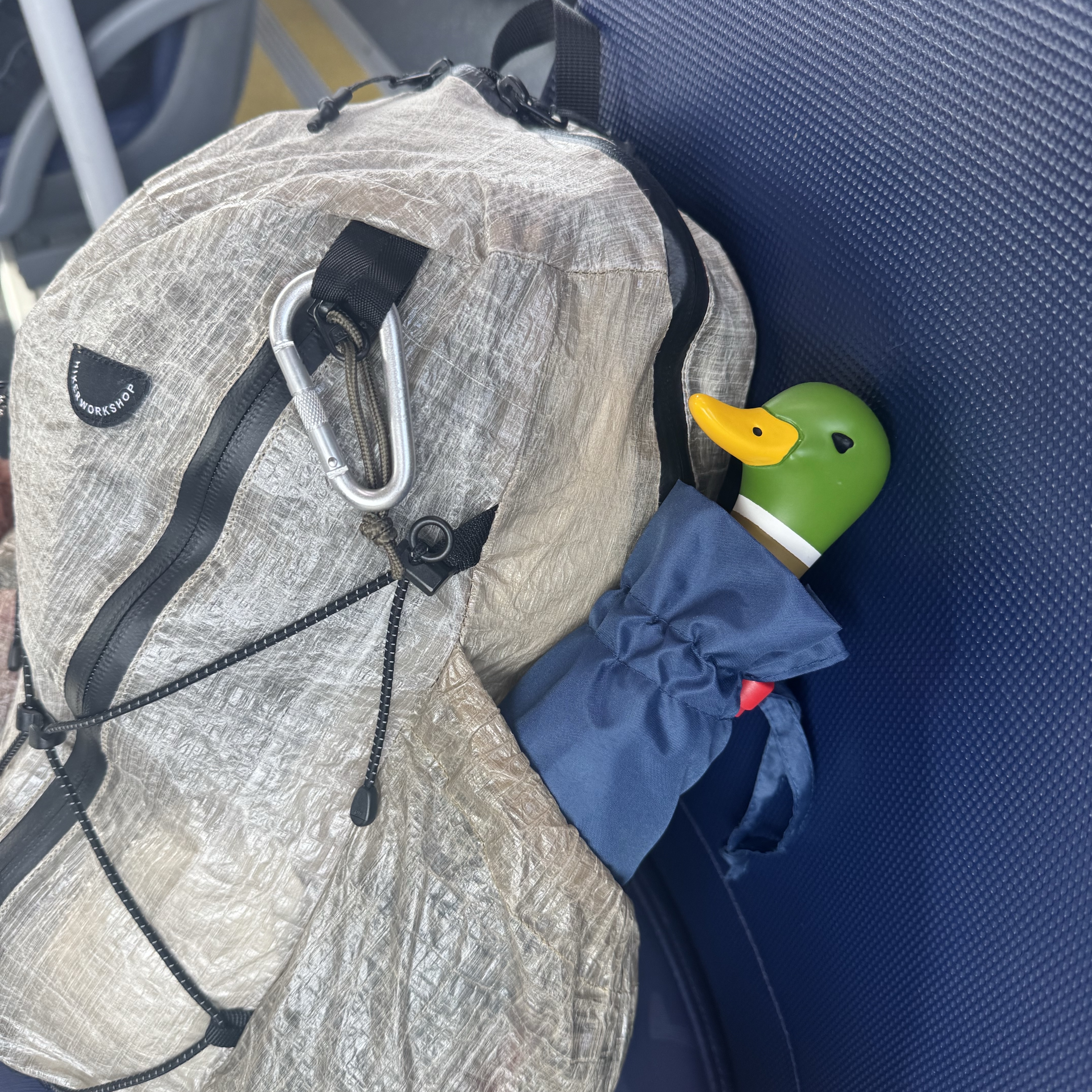 Human Made Duck Compact Umbrella Navy 착용 스타일