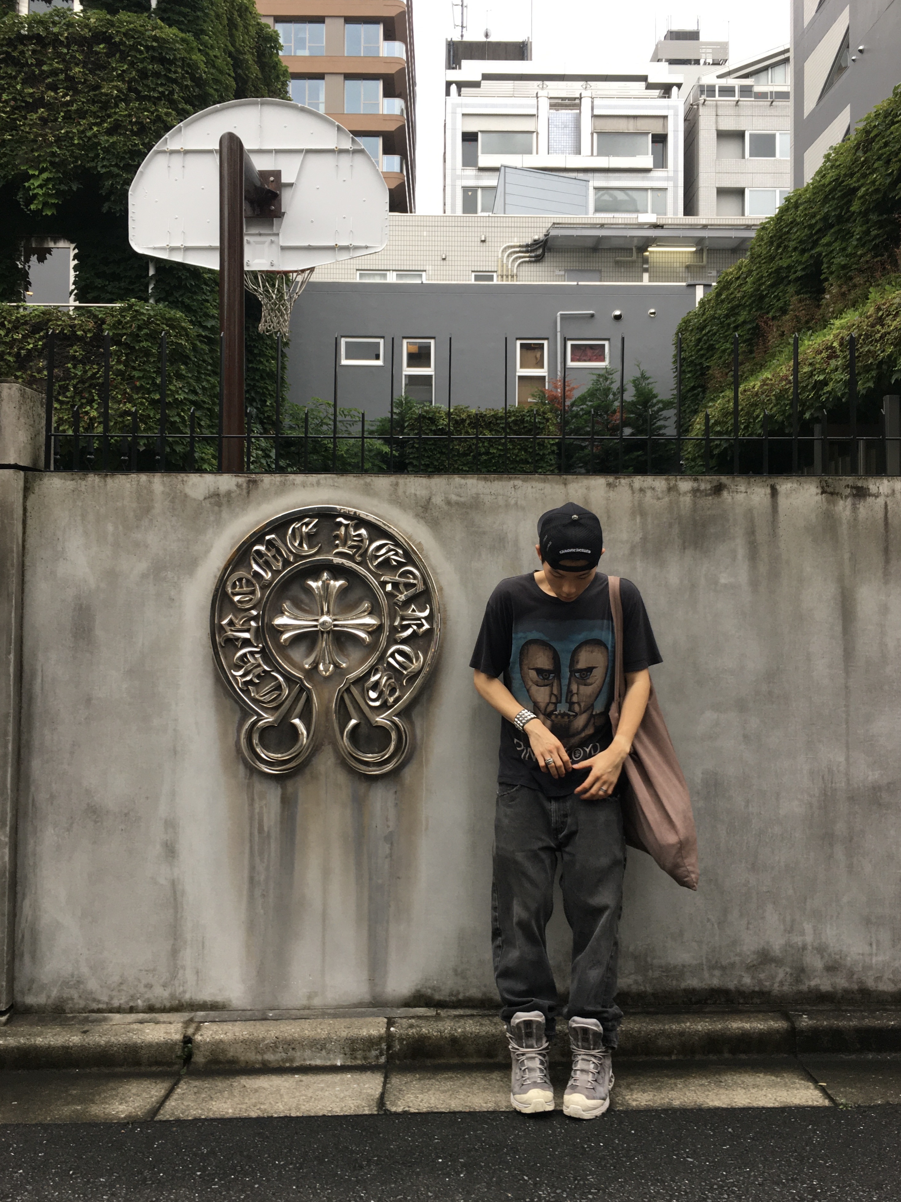 Chrome Hearts Cemetery Trucker Hat Black Camo, Salomon x Boris Bidjan Saberi 11S A.B.1 Black 착용 스타일 - 1