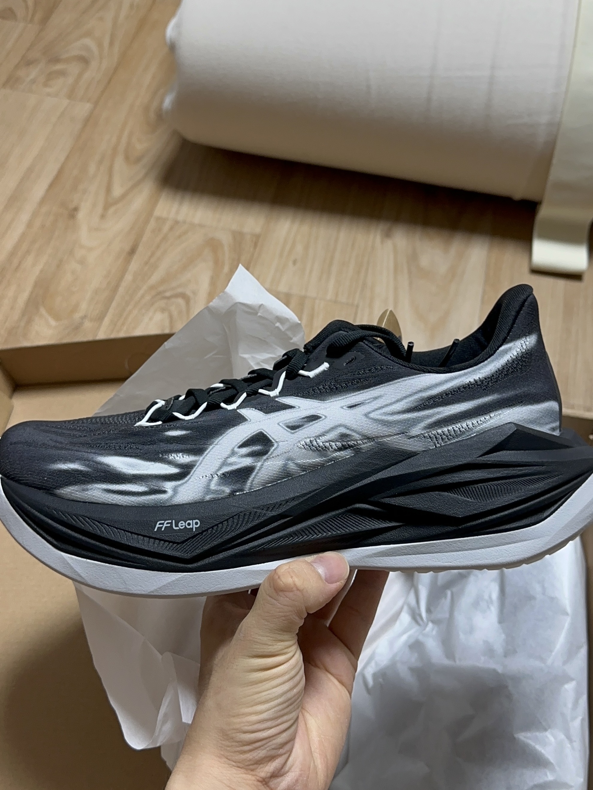 Asics Superblast 3 Black 착용 스타일