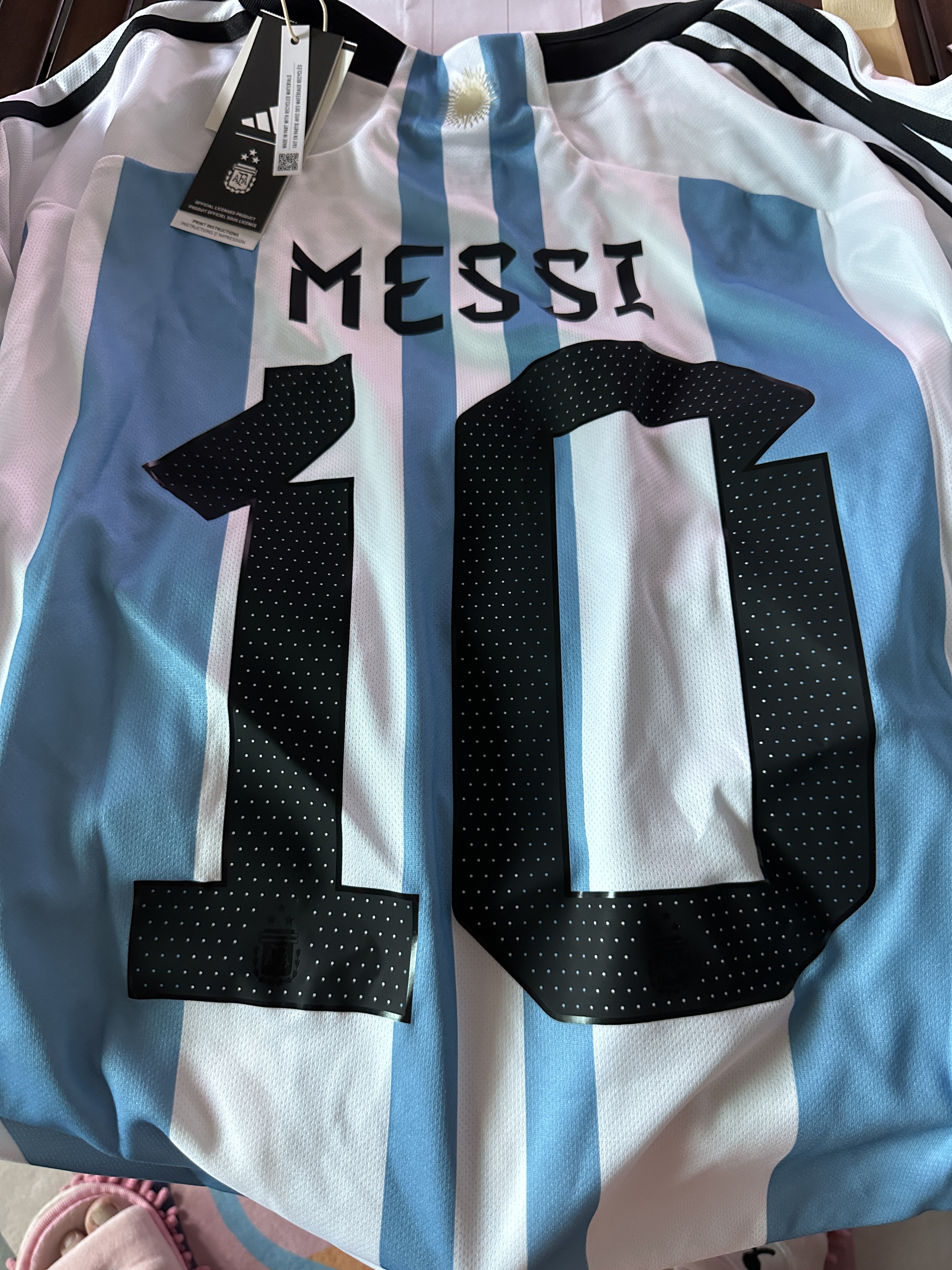 Adidas Argentina Home Jersey 2022 Winners 3-Star White Light Blue - US Sizing (Non Marking Ver.) 착용 스타일