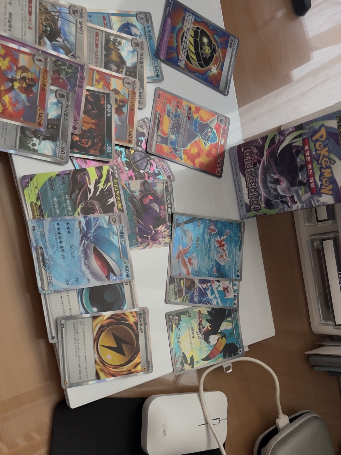 Pokemon TCG Abyss Eye MEGA Expansion Pack (Pack of 30/Korean Ver.) 착용 스타일