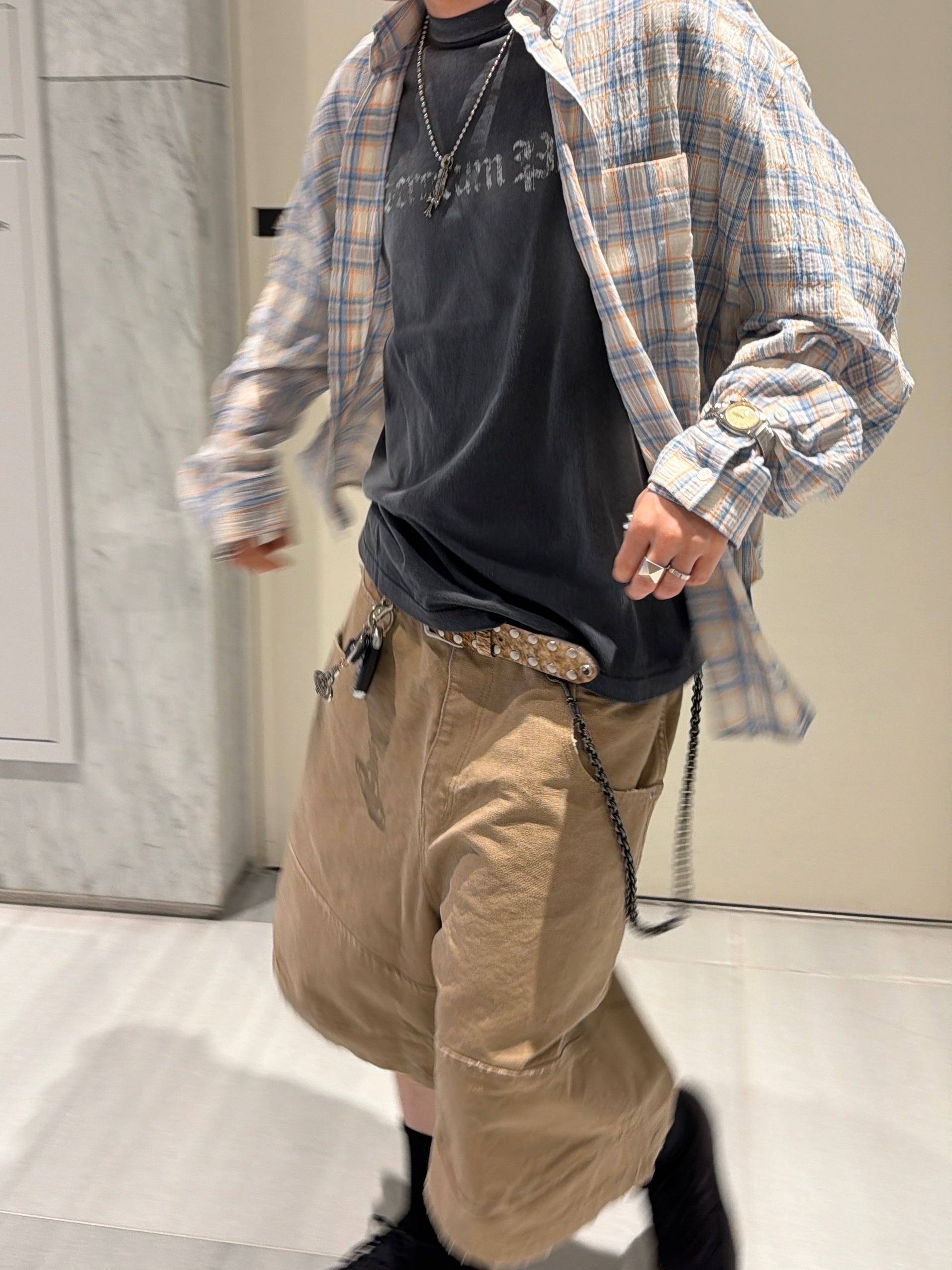 MJD Canvas 3D Knee Shorts Beige, MJD Oversized Drippy Shirt Blue 착용 스타일 - 6