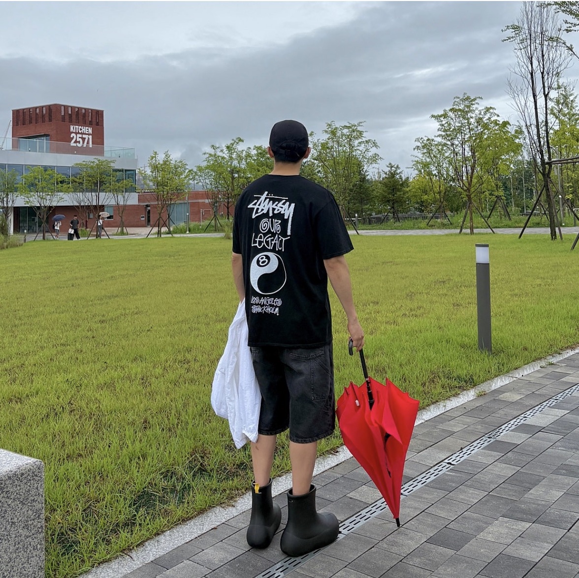 Supreme Washed Chino Twill Camp Cap Black - 24SS, Stussy x Our Legacy Work Shop 8 Ball Pigment Dyed Yin Yang T-Shirt Black 착용 스타일 - 3