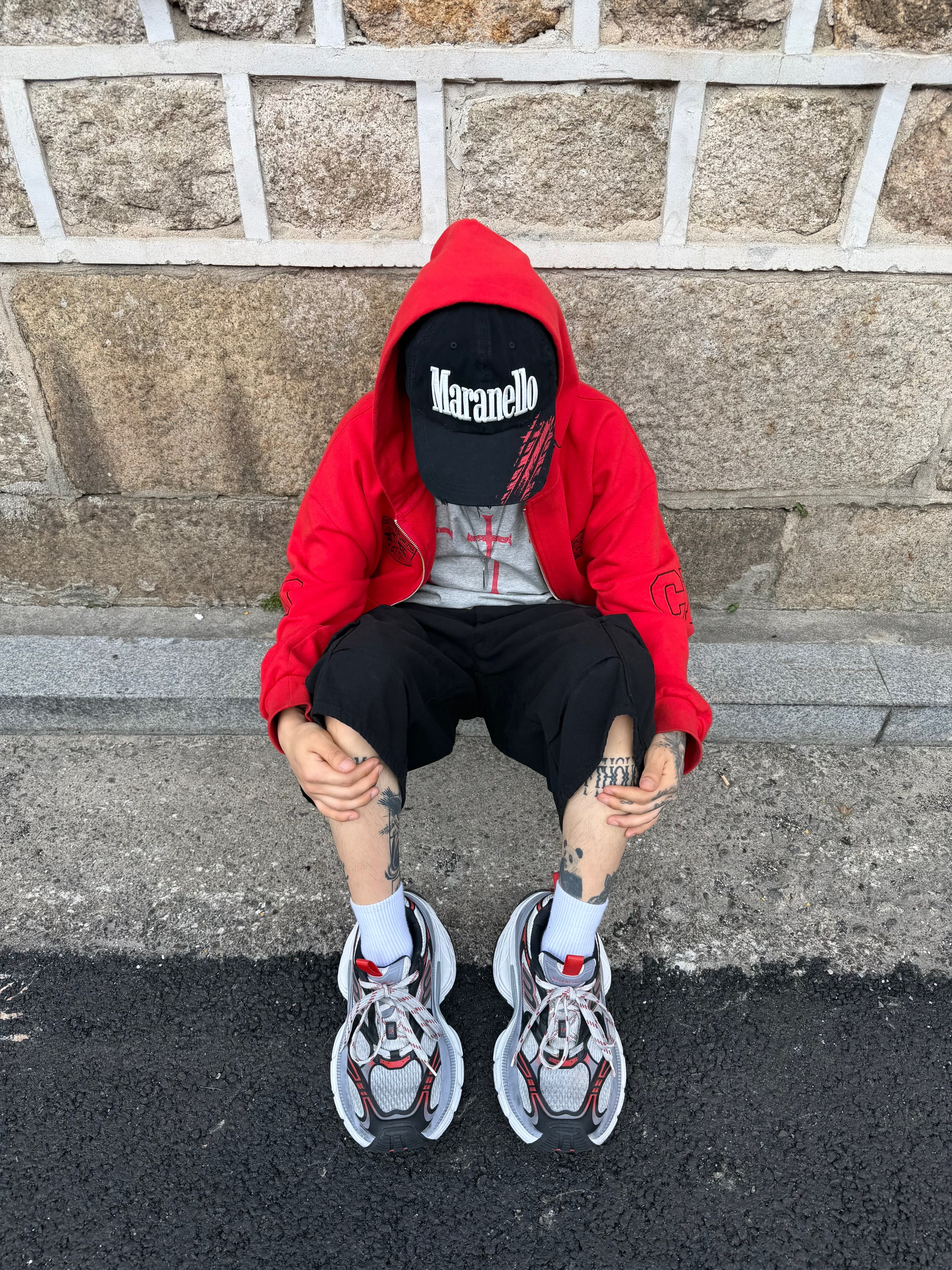 tornortied Messiah T-Shirt
Gray, ETCE Maranello Skid Mark Vintage Cap Black 착용 스타일 - 4