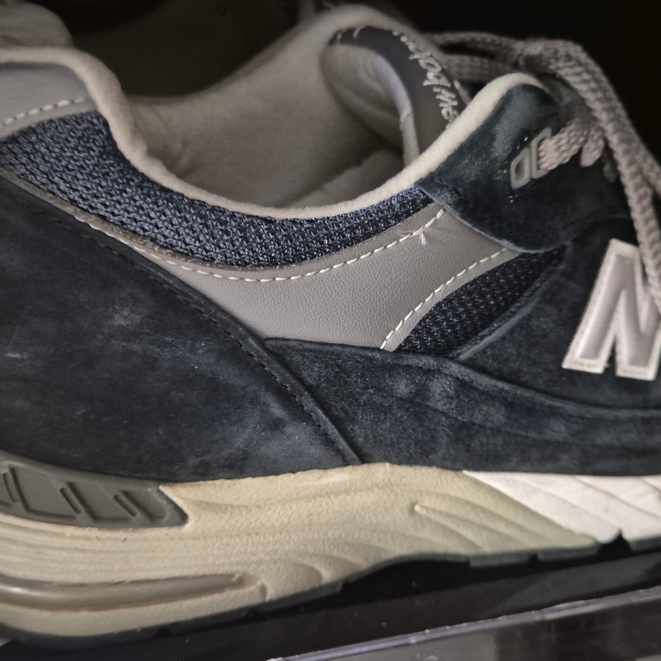 New Balance 991 Made in UK Navy 착용 스타일