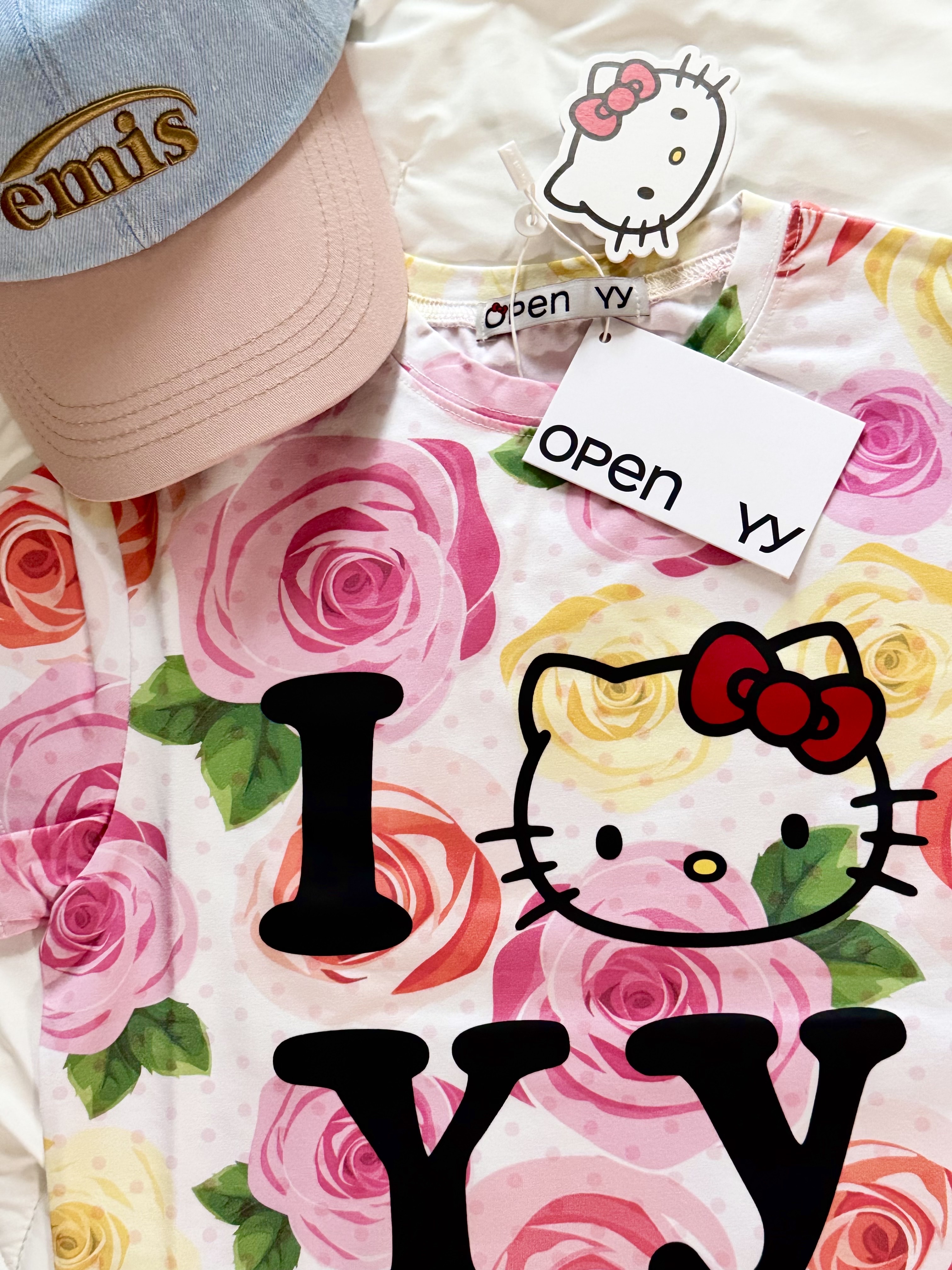 Open Yy x Hello Kitty Baby T-Shirt Pink, Emis Star Bag Pink 착용 스타일 - 2