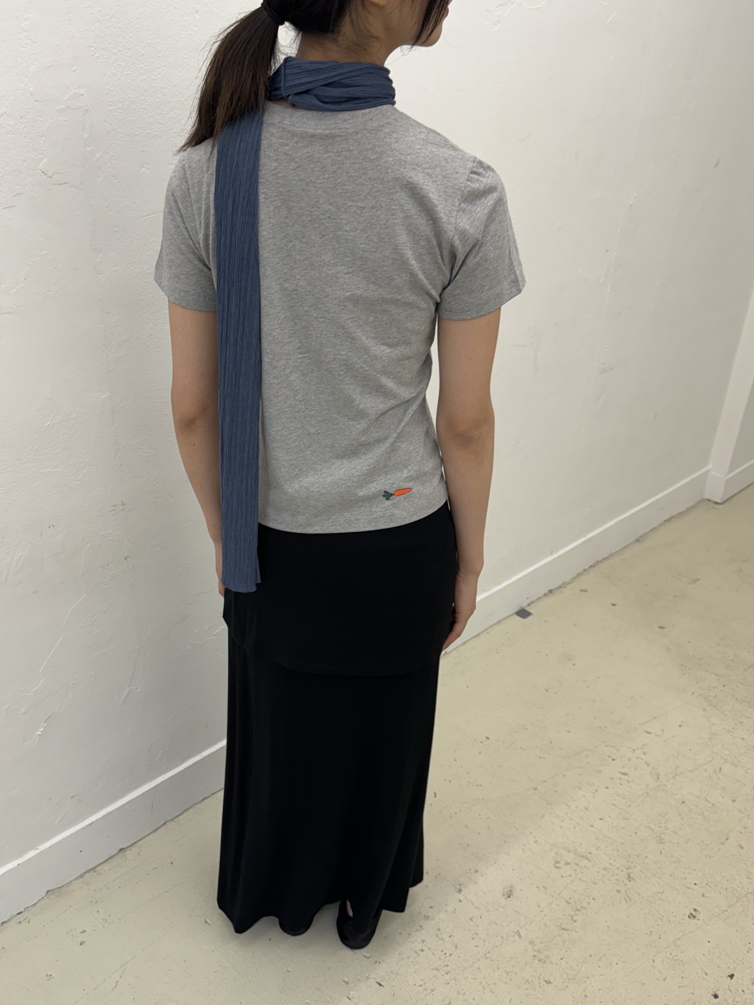 MILLO WOMEN x miffy Carrot Club T-Shirt Melange Gray 착용 스타일 - 3