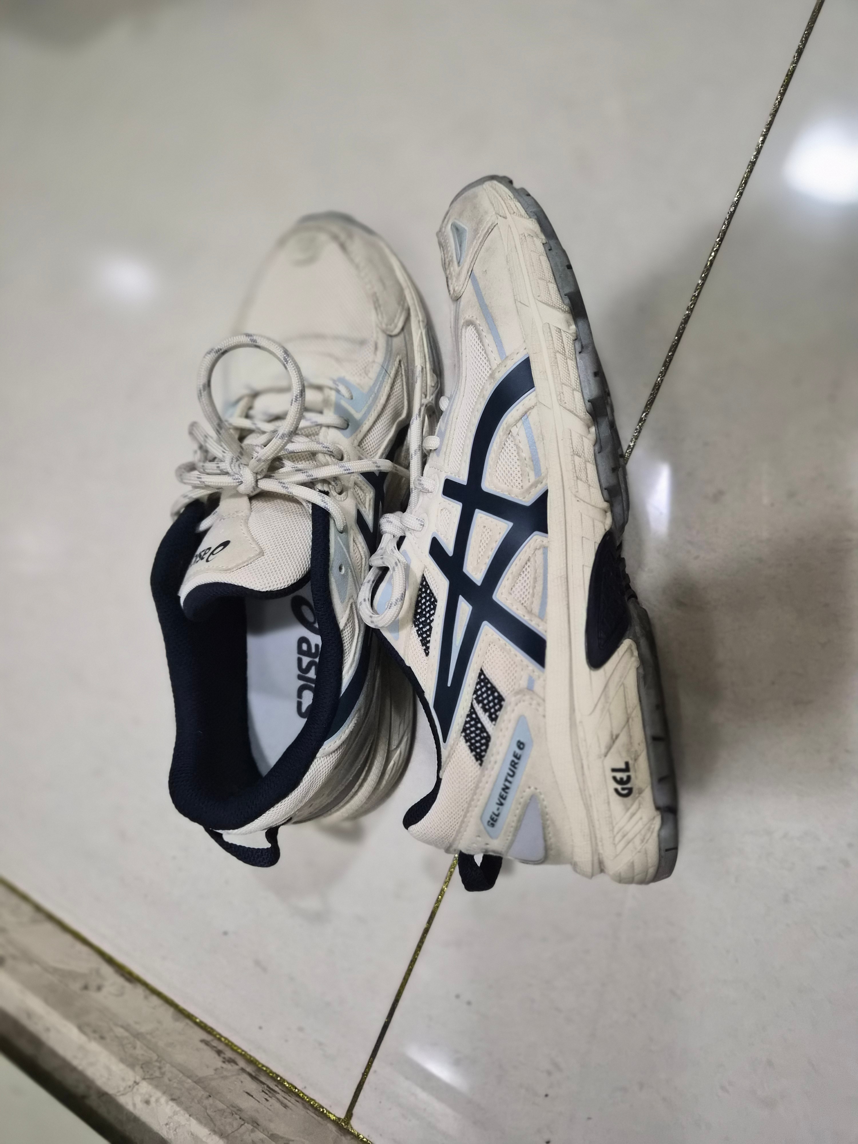 Asics Gel-Venture 6 SPS Birch French Blue 착용 스타일