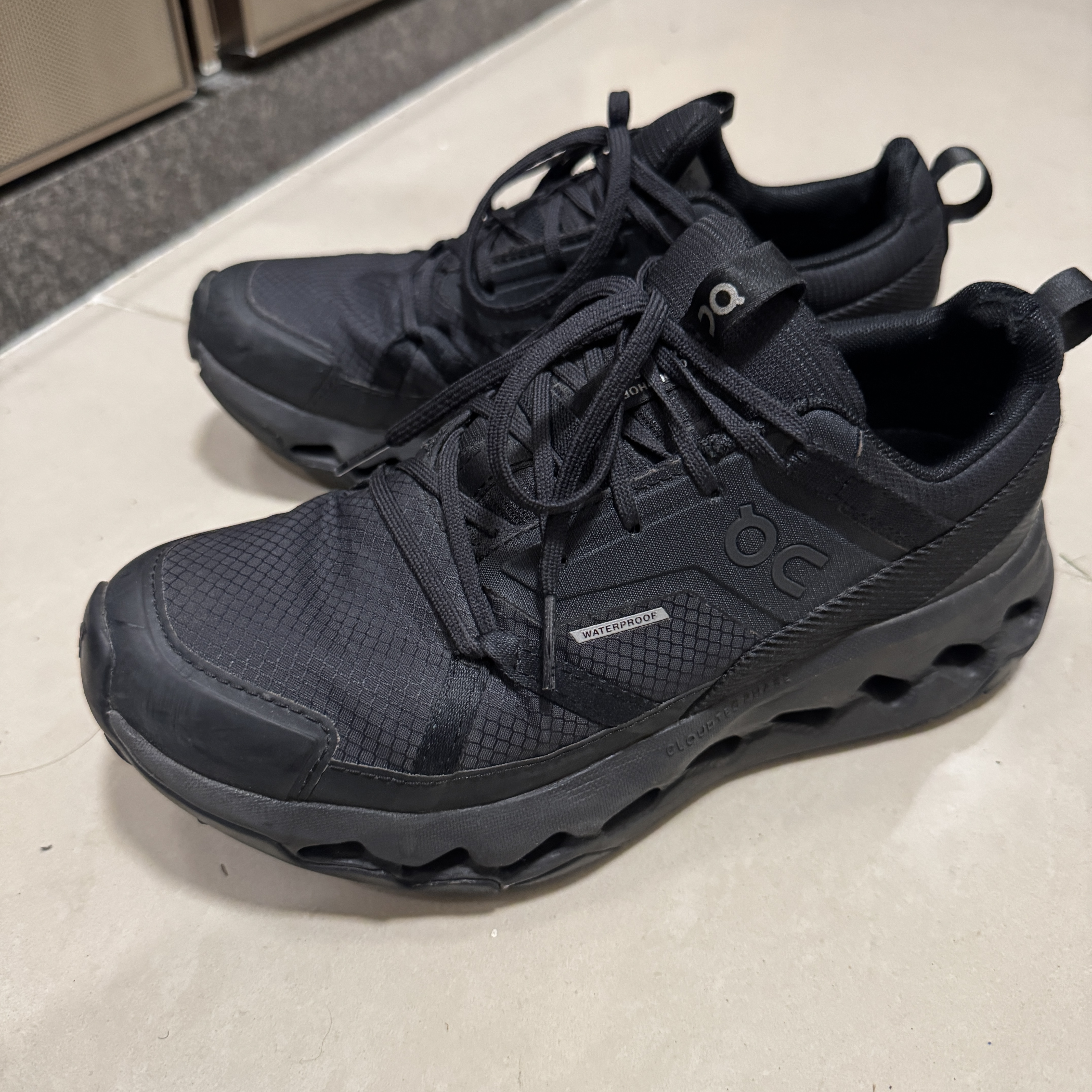(W) On Running Cloudhorizon Waterproof Black 착용 스타일