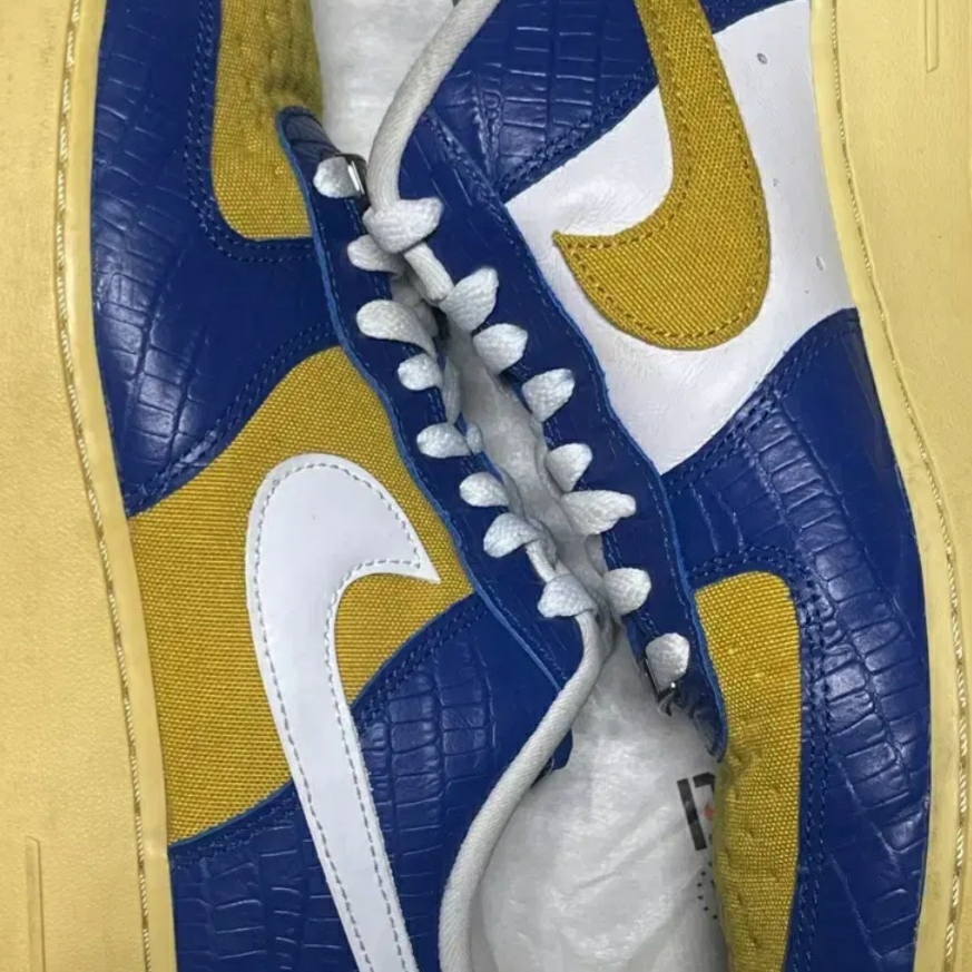 Nike x Undefeated Air Force 1 Low SP 5 On It Court Blue 착용 스타일