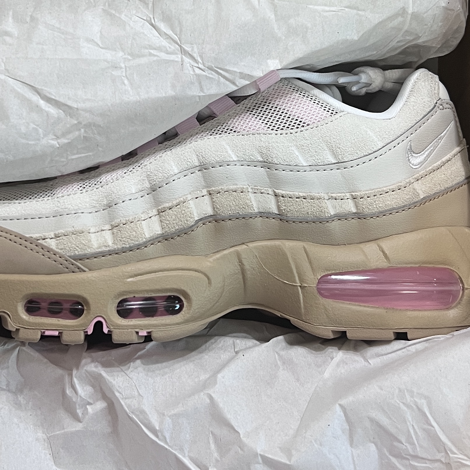 (W) Nike Air Max 95 Big Bubble British Khaki Linen 착용 스타일