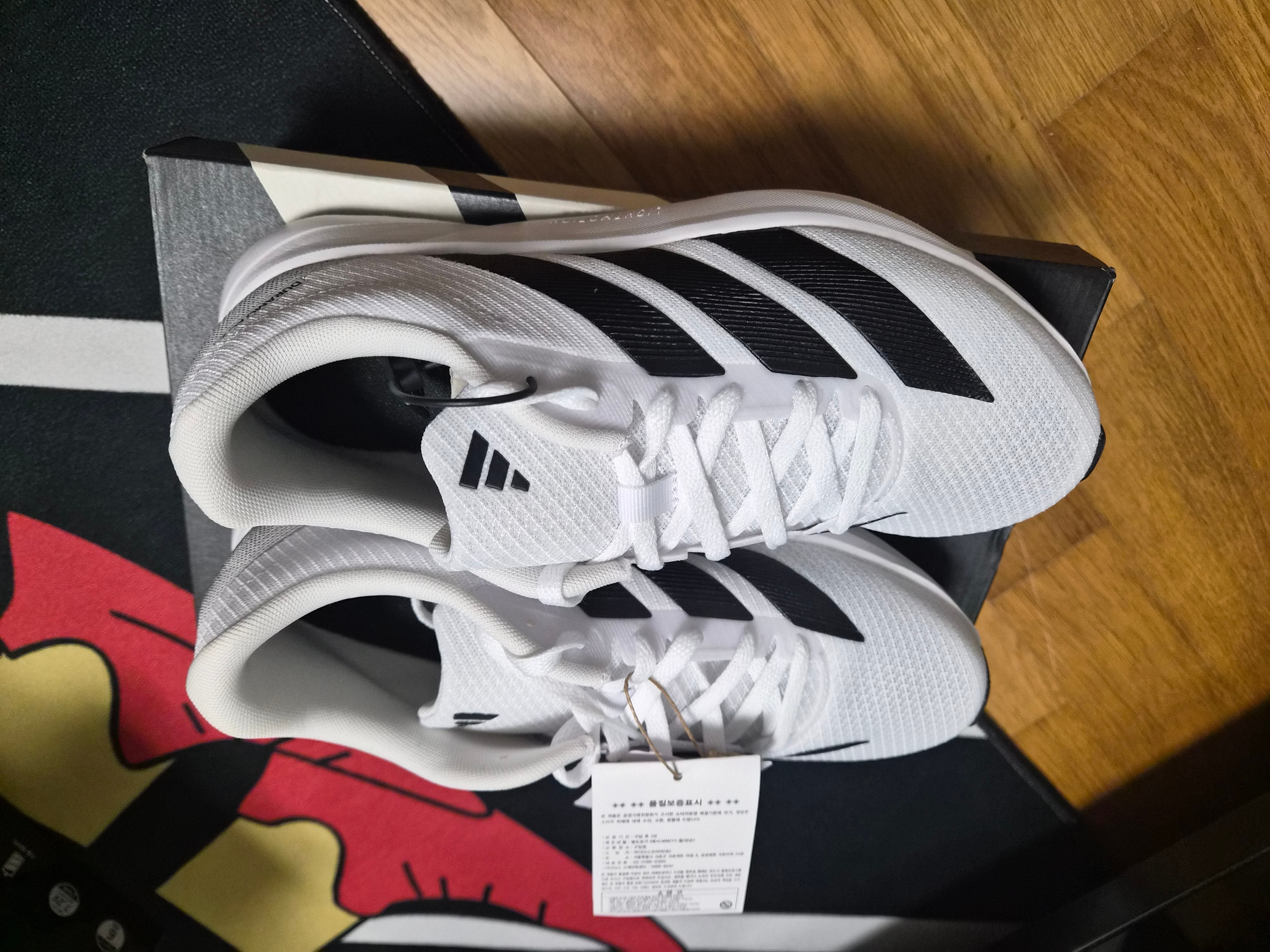 Adidas Duramo RC2 Running Cloud White Core Black 착용 스타일