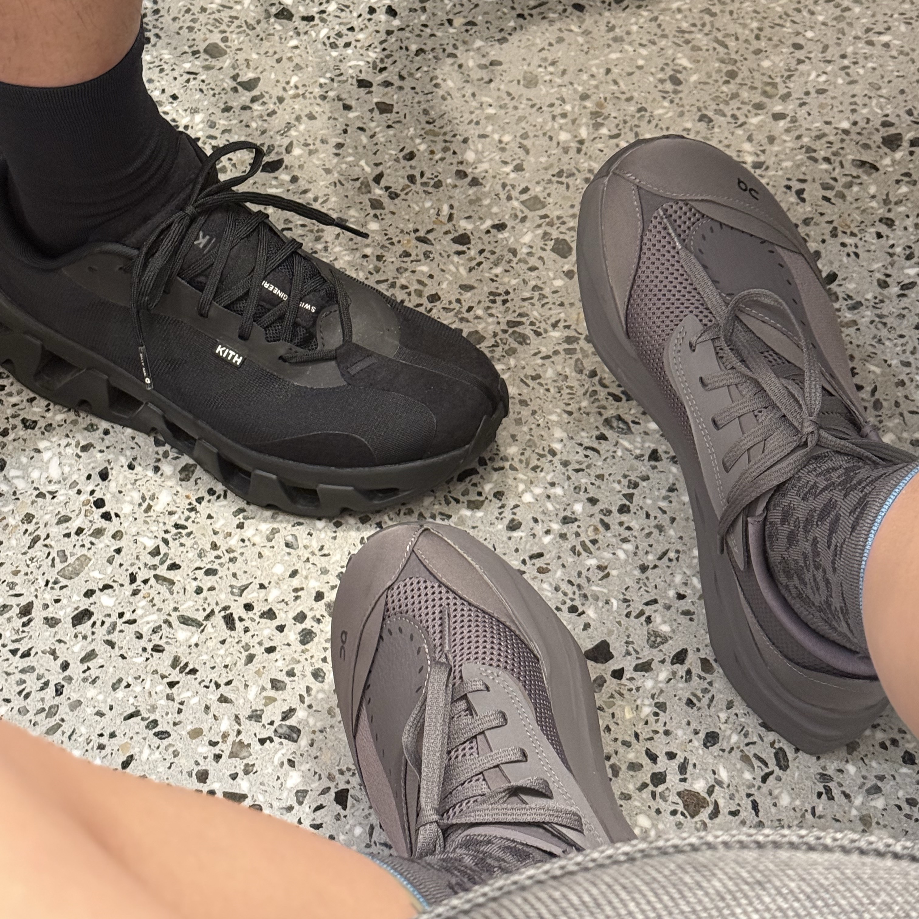 On Running x Post Archive Faction (Paf) Cloudboom Volt Ember Pebble, On Running x Kith K-Tech 1 Black 착용 스타일