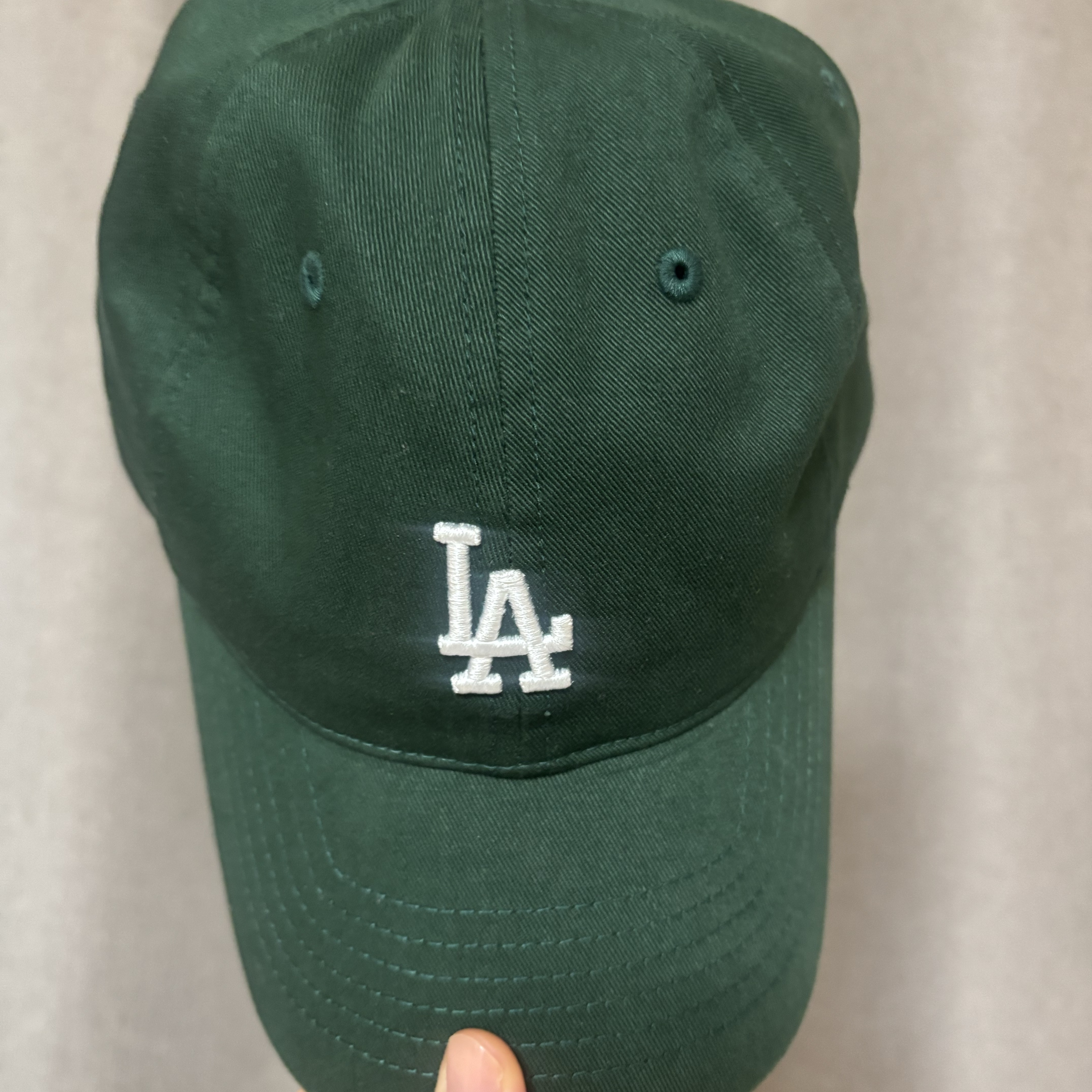 MLB Ace Unstructured Ball Cap LA Dodgers Green 착용 스타일