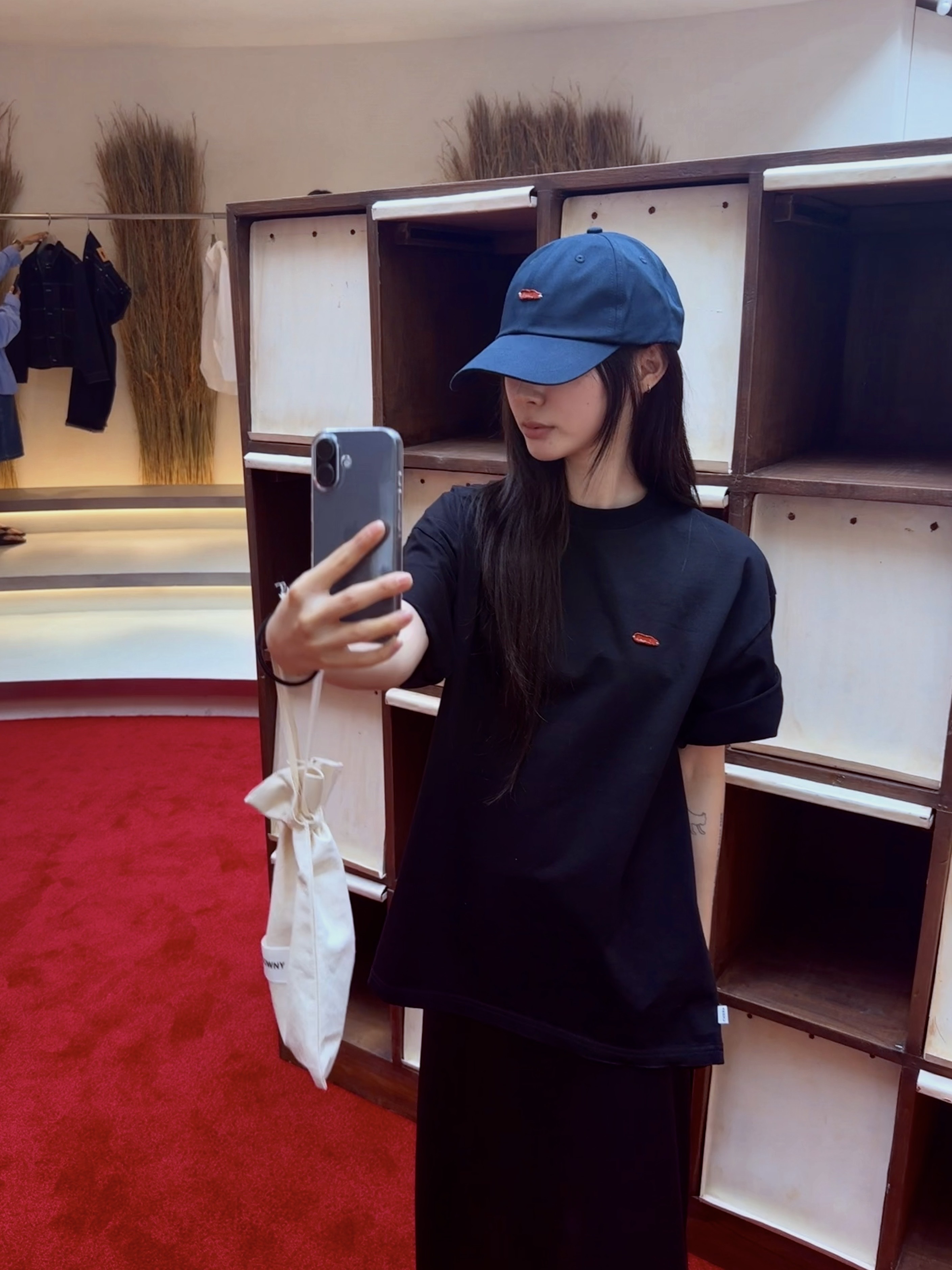 AKRYL Icon Cap Navy - 26FW, AKRYL Jersey Tee Super Black - 26FW 착용 스타일