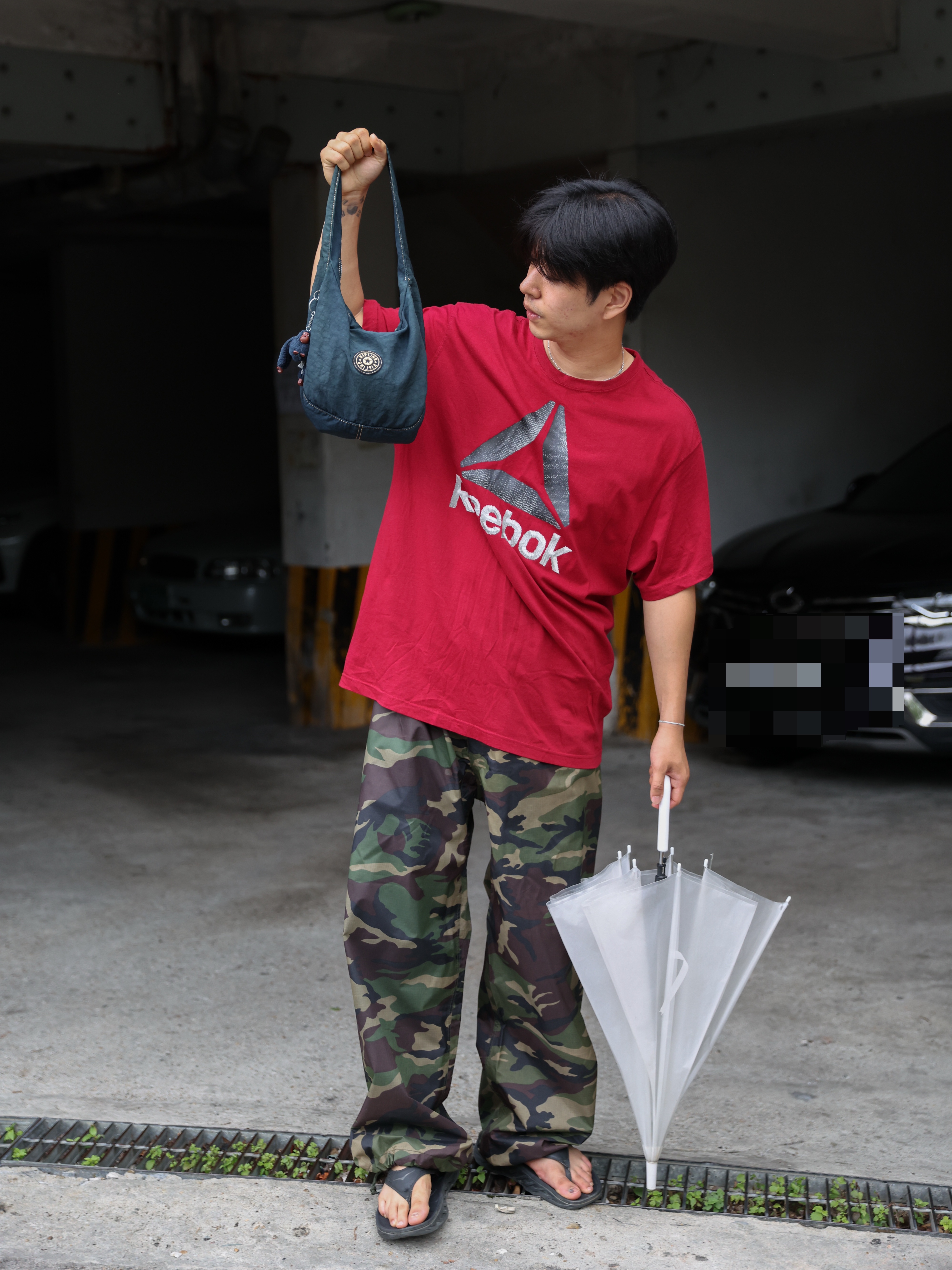 Hoka Ora Recovery Flip Black 착용 스타일 - 3