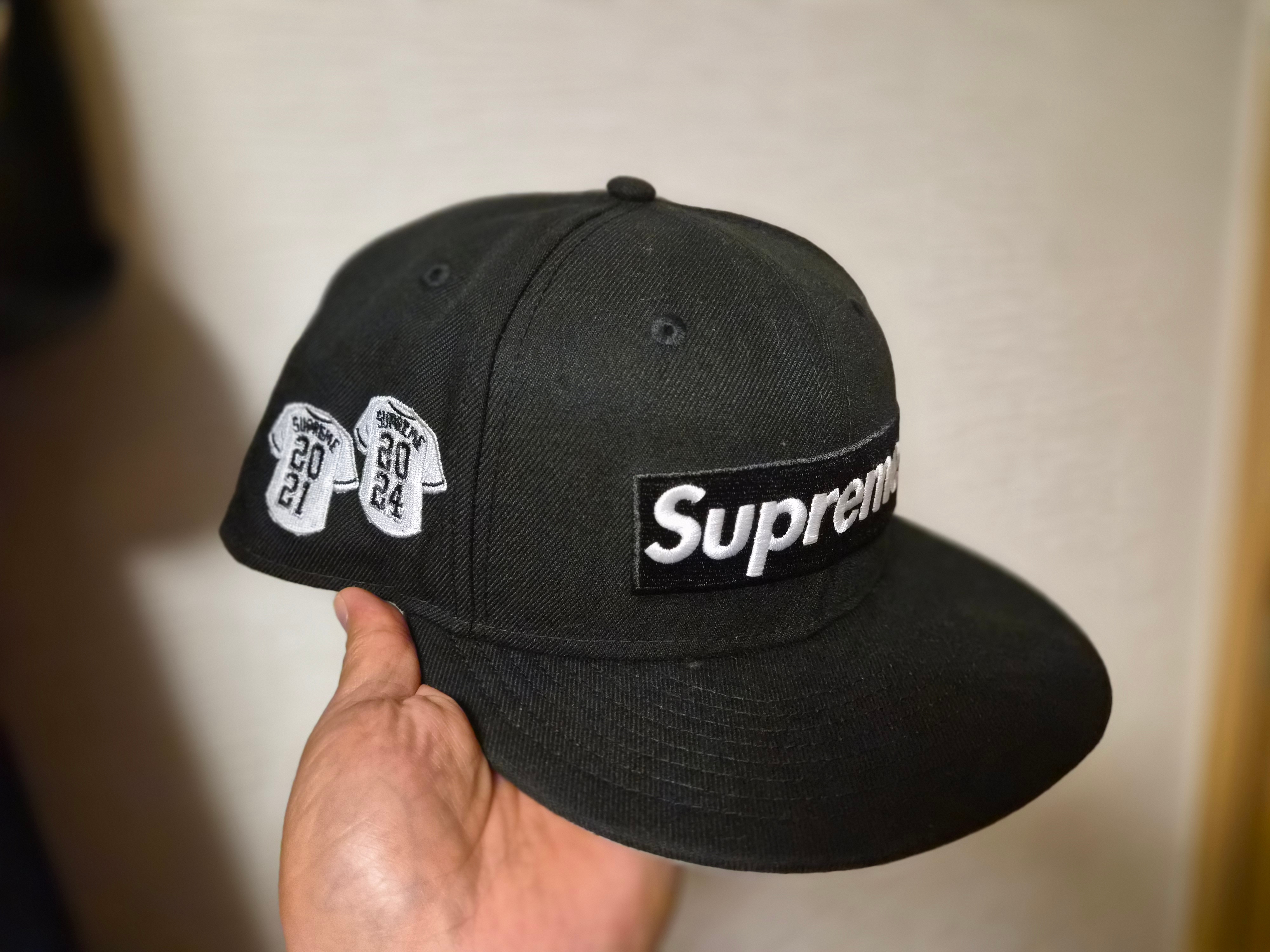 Supreme x New Era Jerseys Box Logo Black - 24FW 착용 스타일