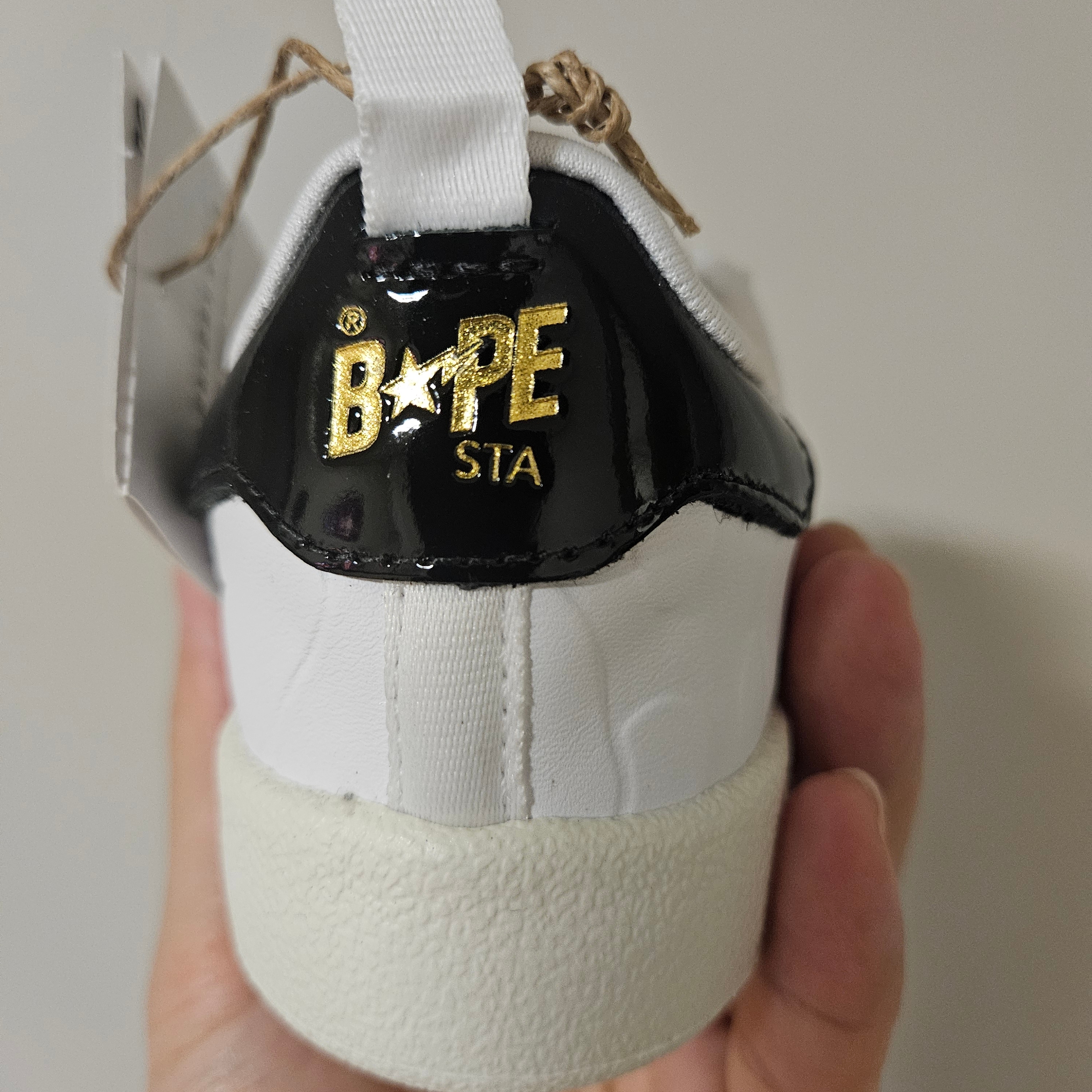 (Infant) Adidas x BAPE Adiform Superstar 360 Cloud White Core Black 착용 스타일