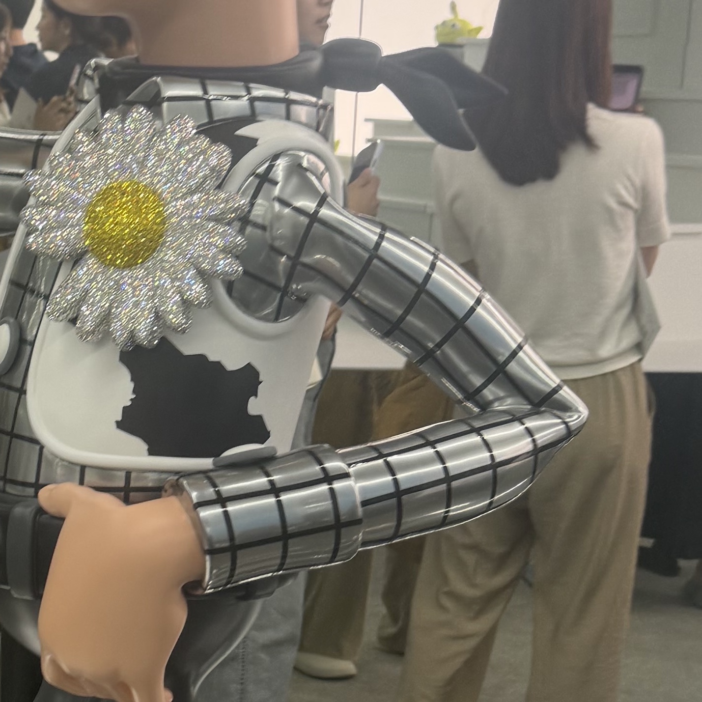 Peaceminusone x Toy Story The First Fan Action Figure Woody 착용 스타일