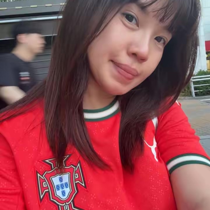 Puma Portugal 2025 Home Jersey Sport Red (Non Marking Ver.) 착용 스타일 - 1