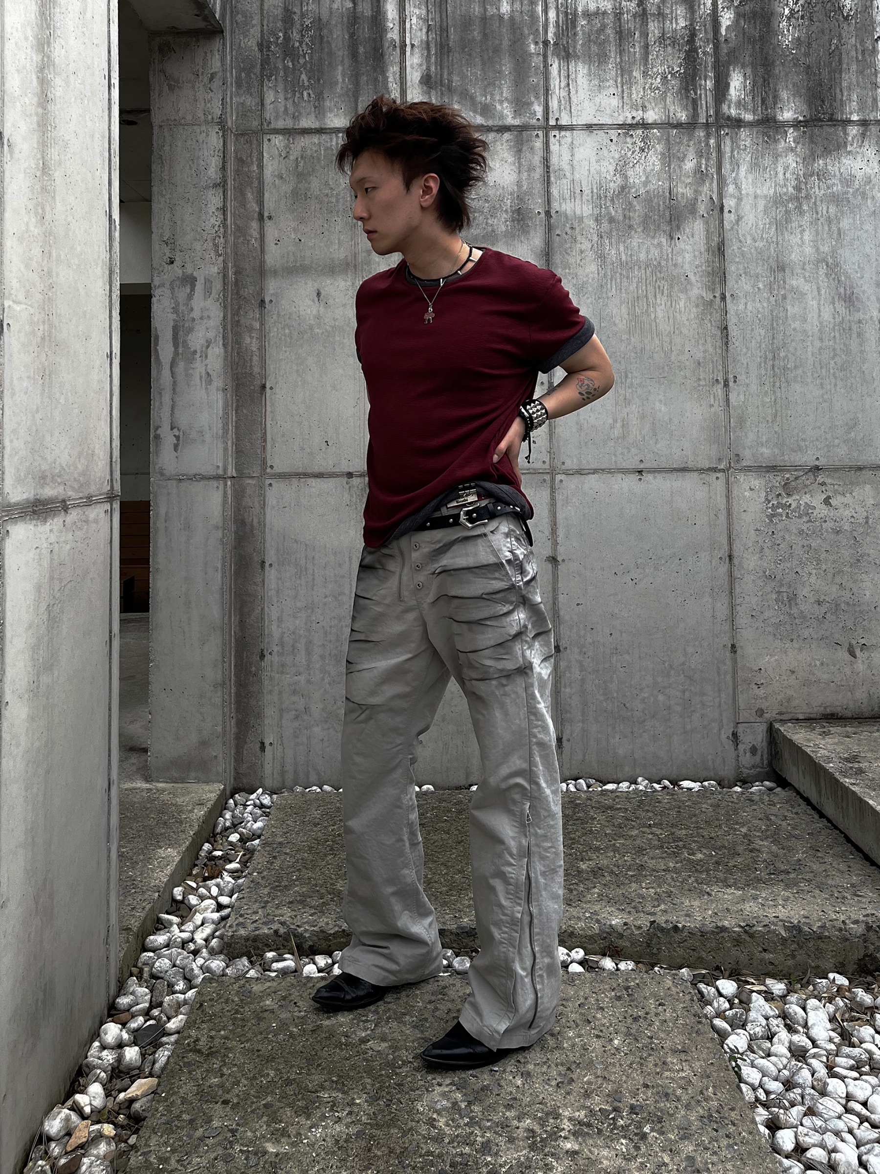 Hysteric Glamour Vixen Girl Necklace Silver, BLR Spray Washed Semi-Flare Pants Beige 착용 스타일 - 5