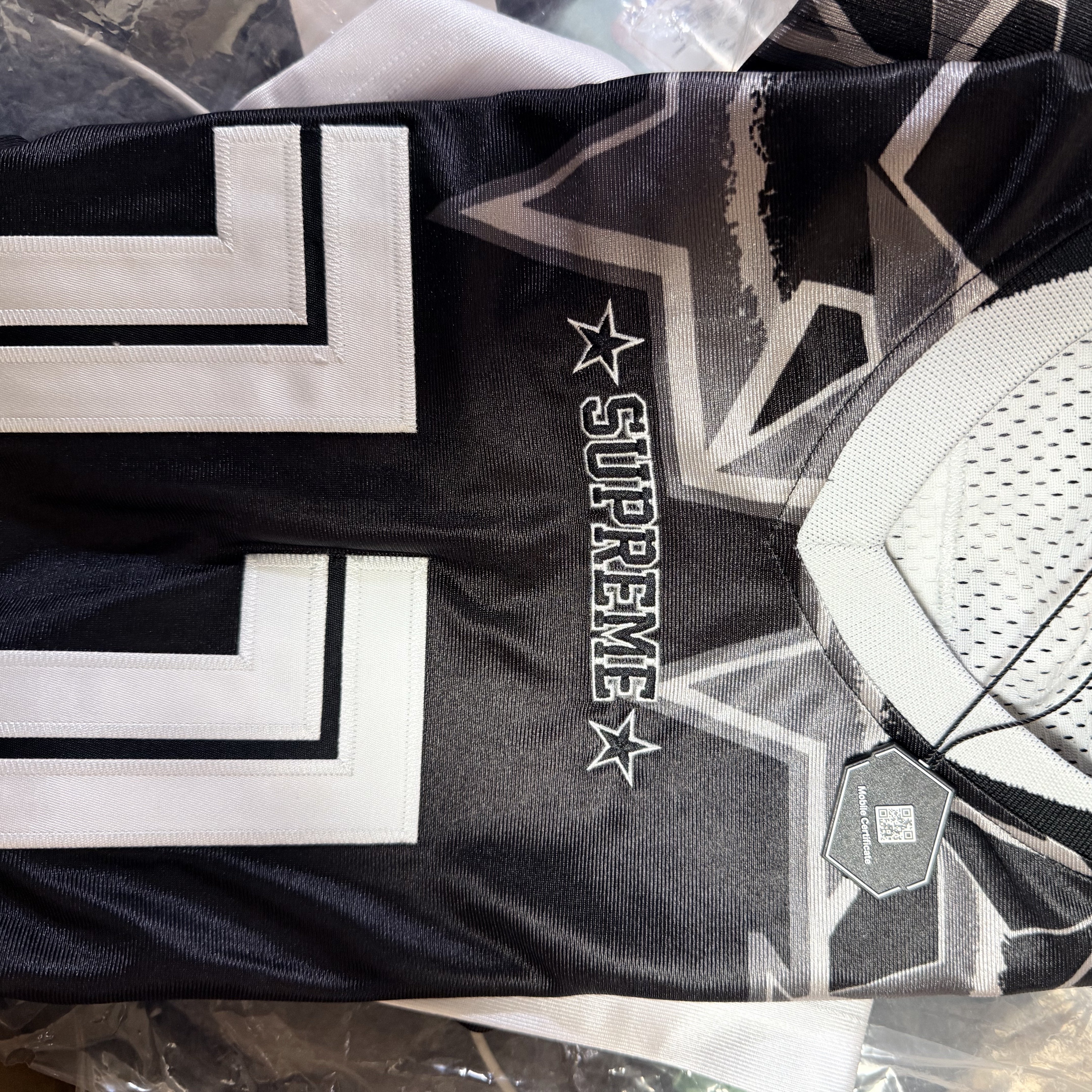 Supreme Stars Football Jersey Black - 25SS 착용 스타일