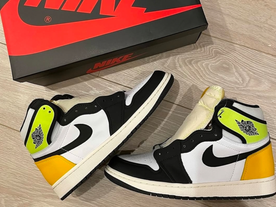 (GS) Jordan 1 Retro High OG Volt Gold 착용 스타일