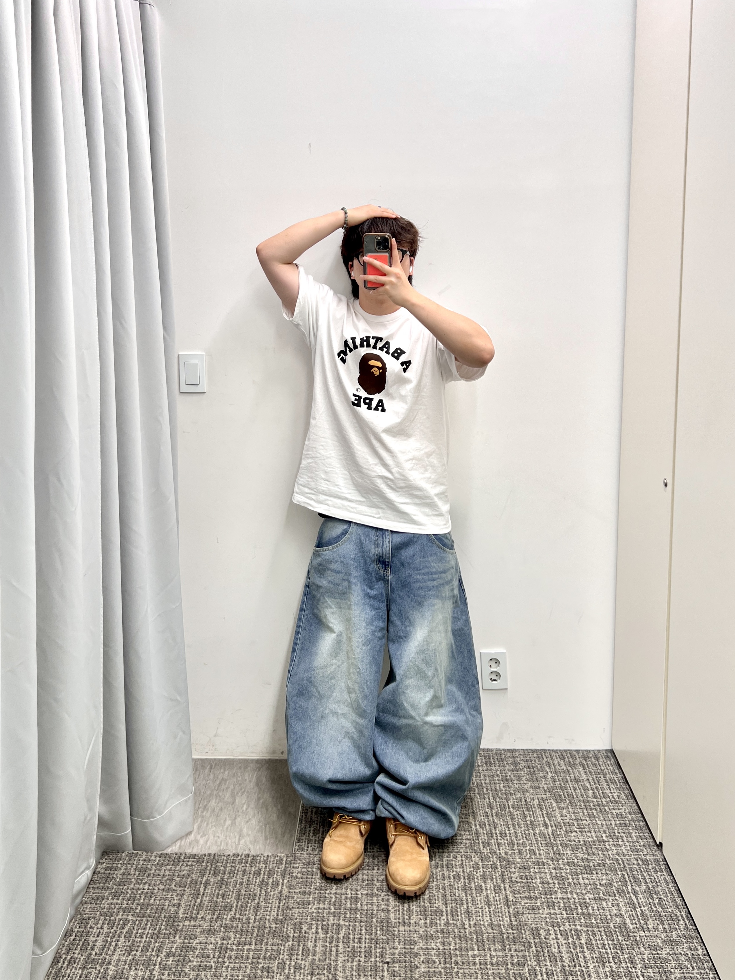 Timberland Premium 6 inch Waterproof Boot Wheat Nubuck - Wide, BAPE College T-Shirt White 착용 스타일 - 1