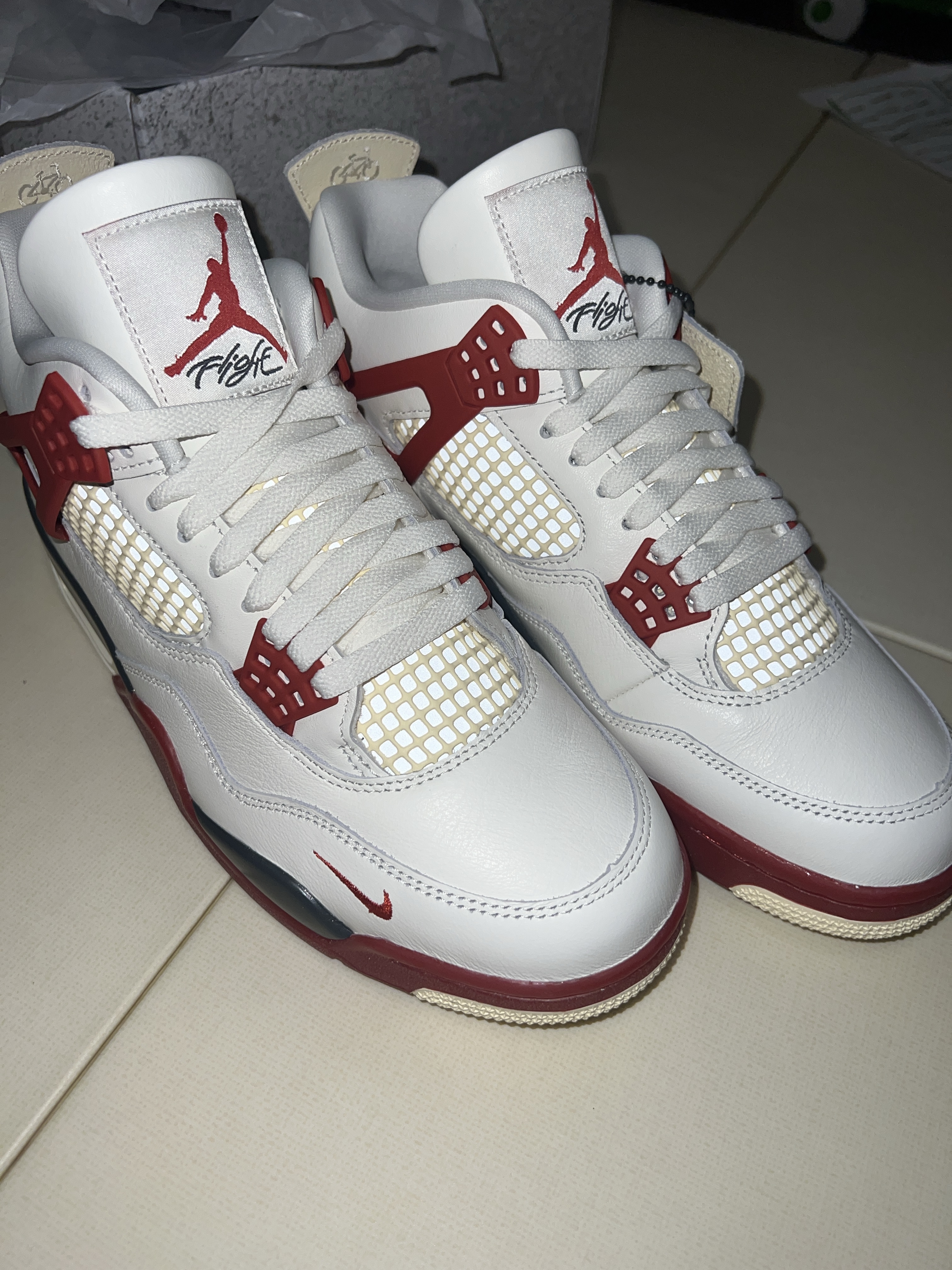 Jordan 4 x Nigel Sylvester Retro OG Brick After Brick 착용 스타일 - 2