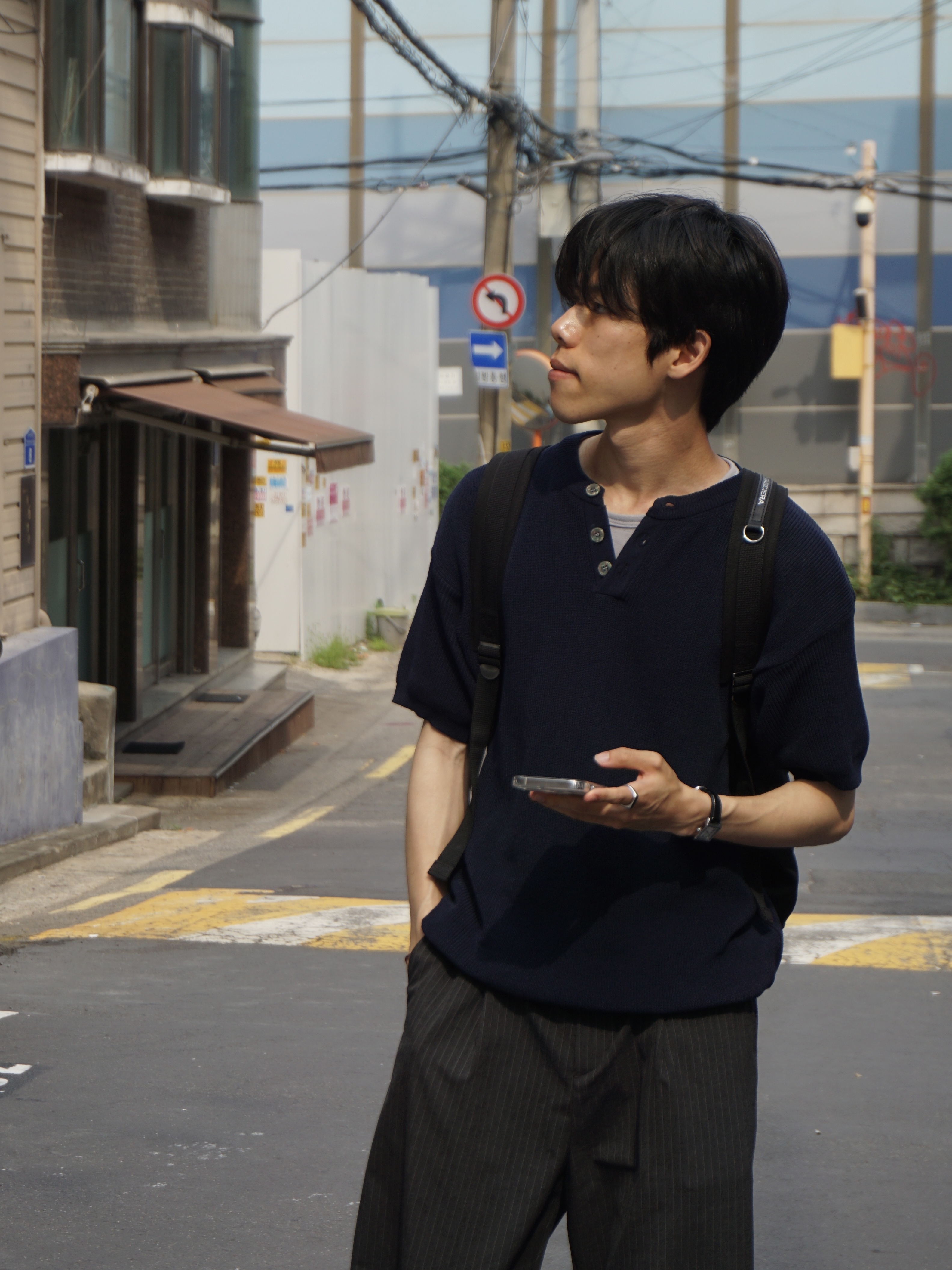 Knitted Coolever Henley Neck Half Sleeve Knit NVAY 착용 스타일 - 5