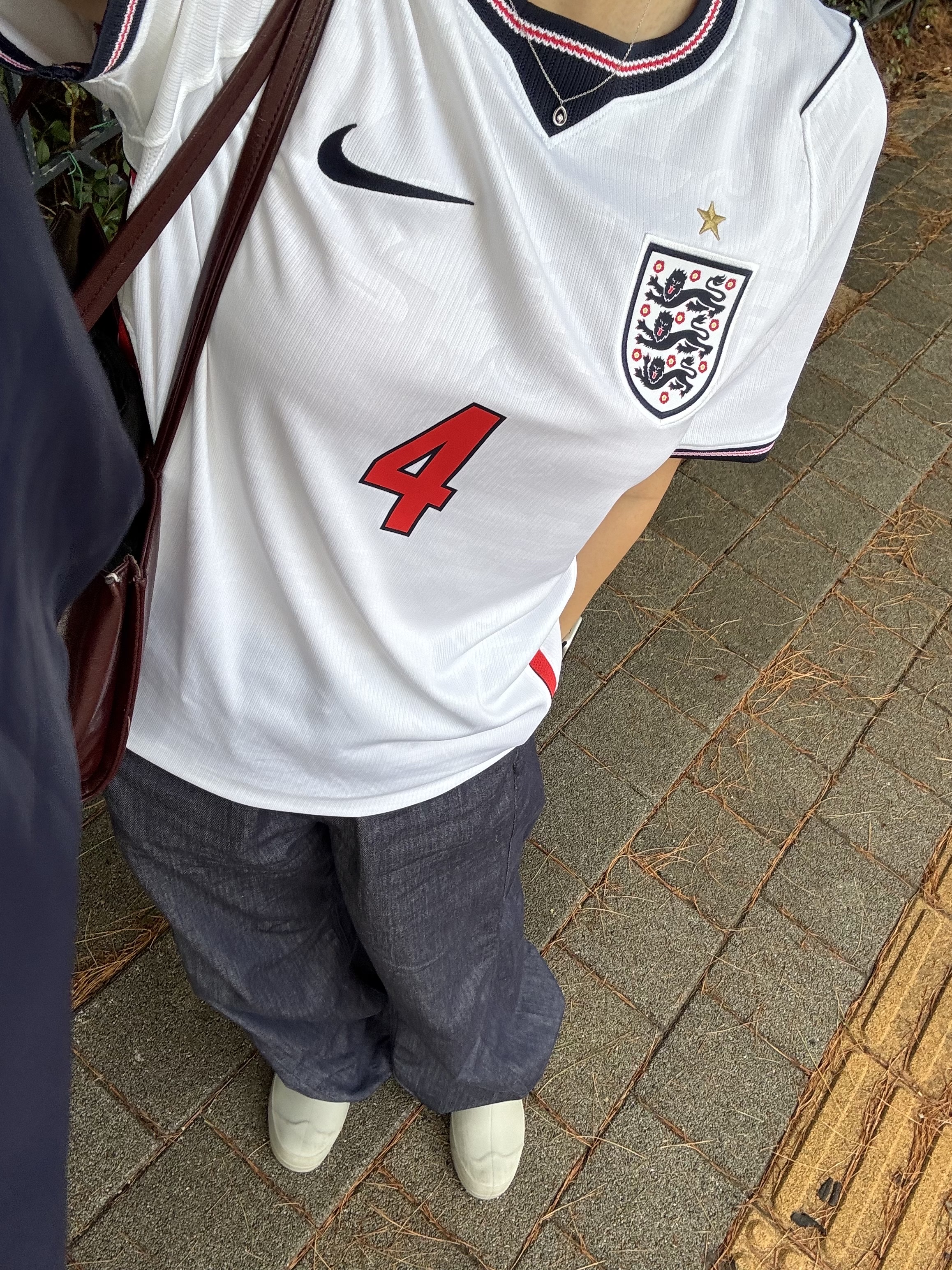 Nike England 2026 Stadium Home Dri-Fit Football Replica Jersey White Speed Red (IB5290-100) (Non Marking Ver.) 착용 스타일