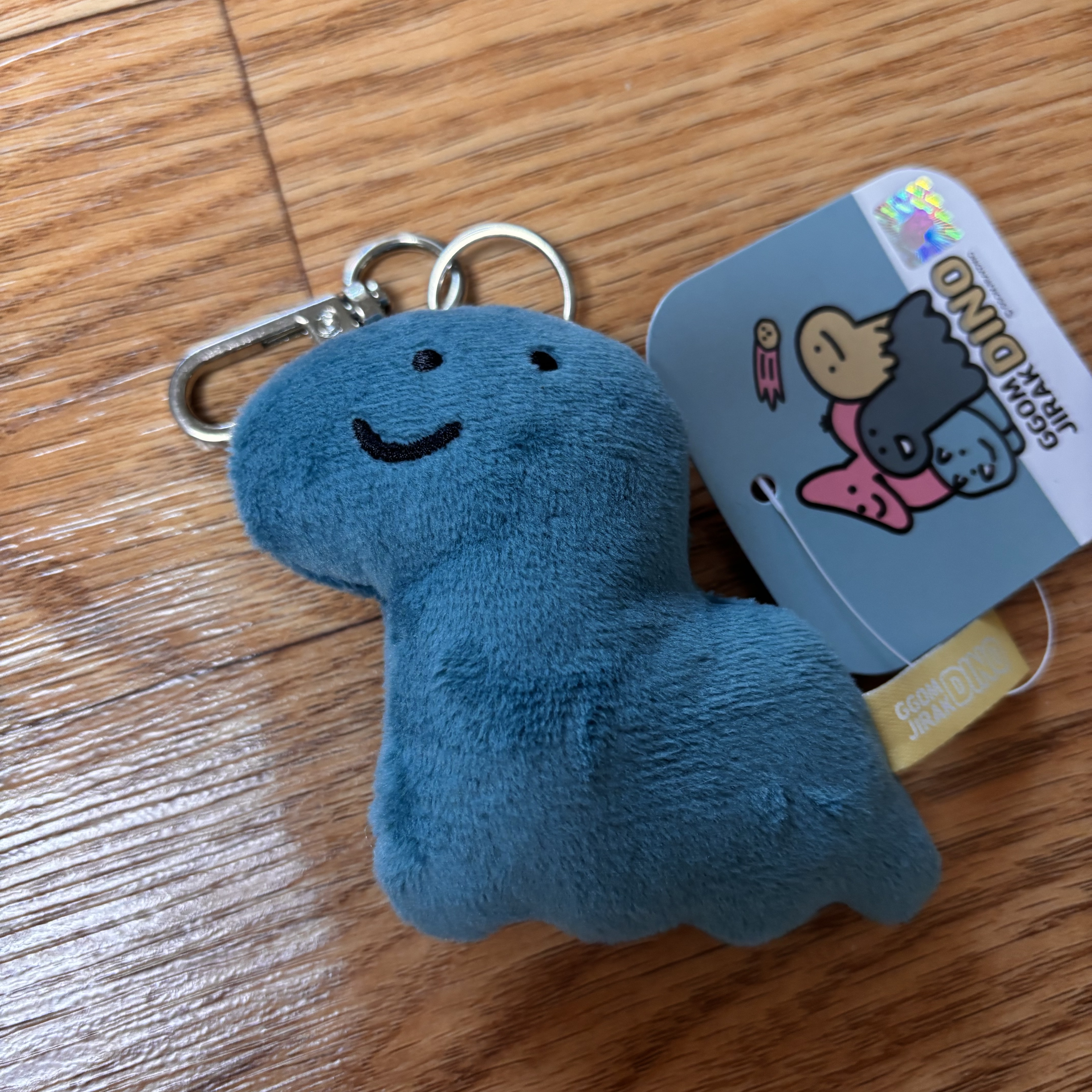 Many a Little Ggom Jirak Dino Key Ring Mascott Brachio 착용 스타일