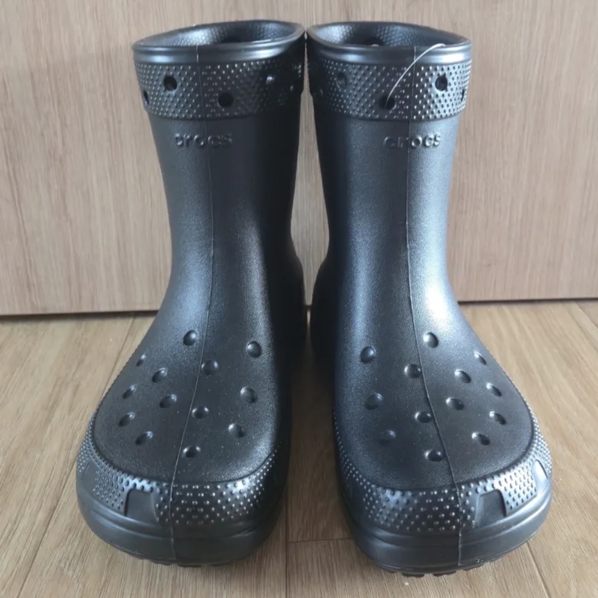 Crocs Classic Rain Boots Black 착용 스타일