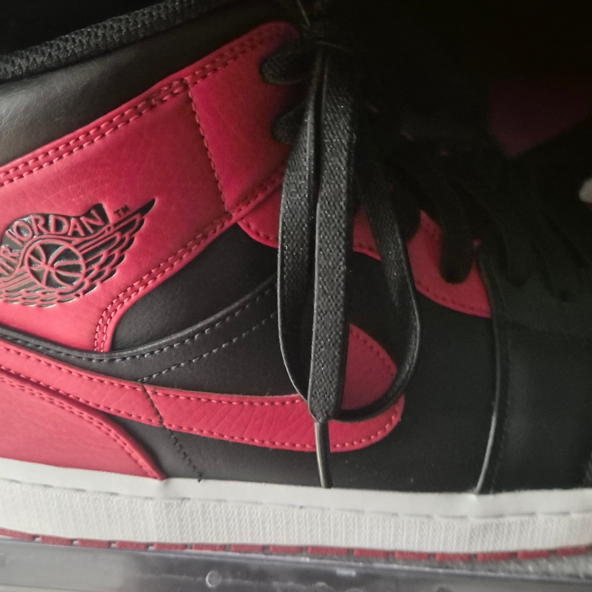Jordan 1 Mid Bred Banned 2020 착용 스타일