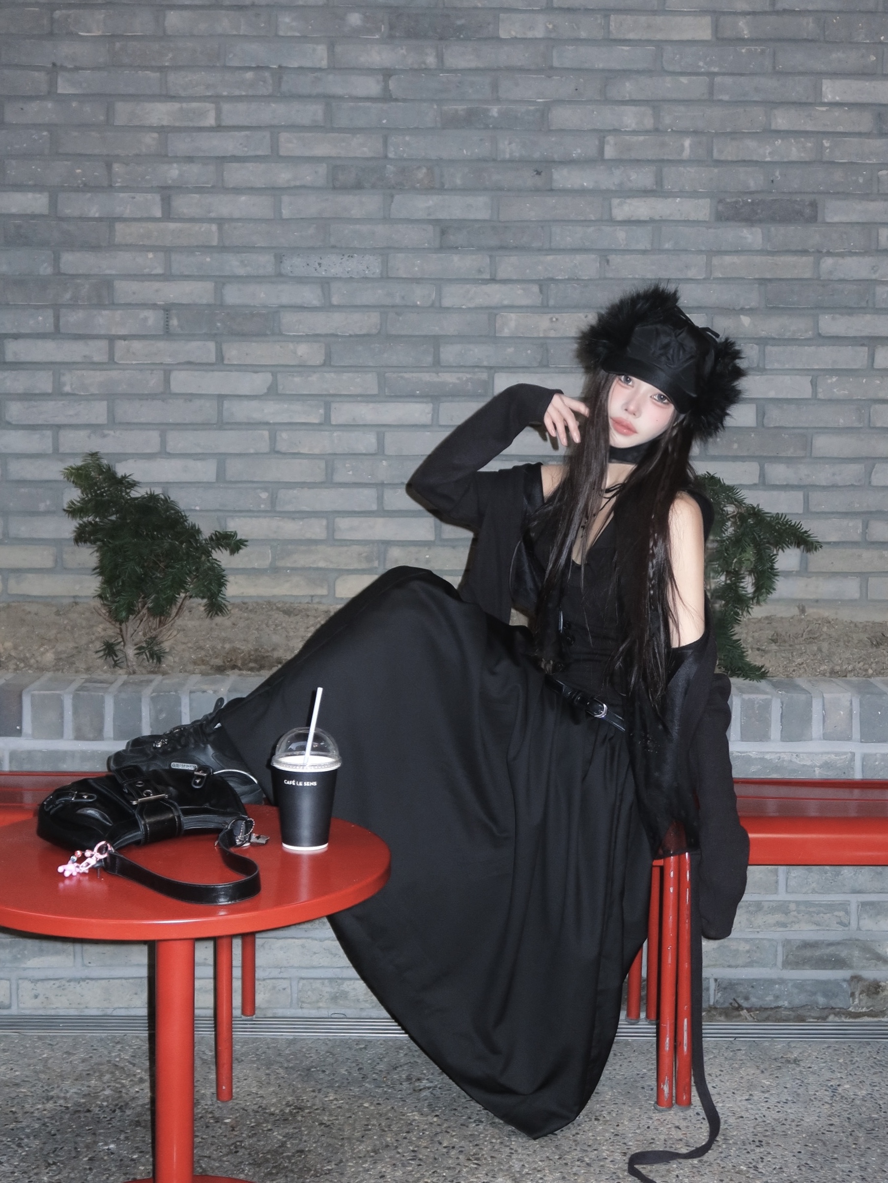 Open Yy Faux Fur Earflap Cap Black 착용 스타일 - 4