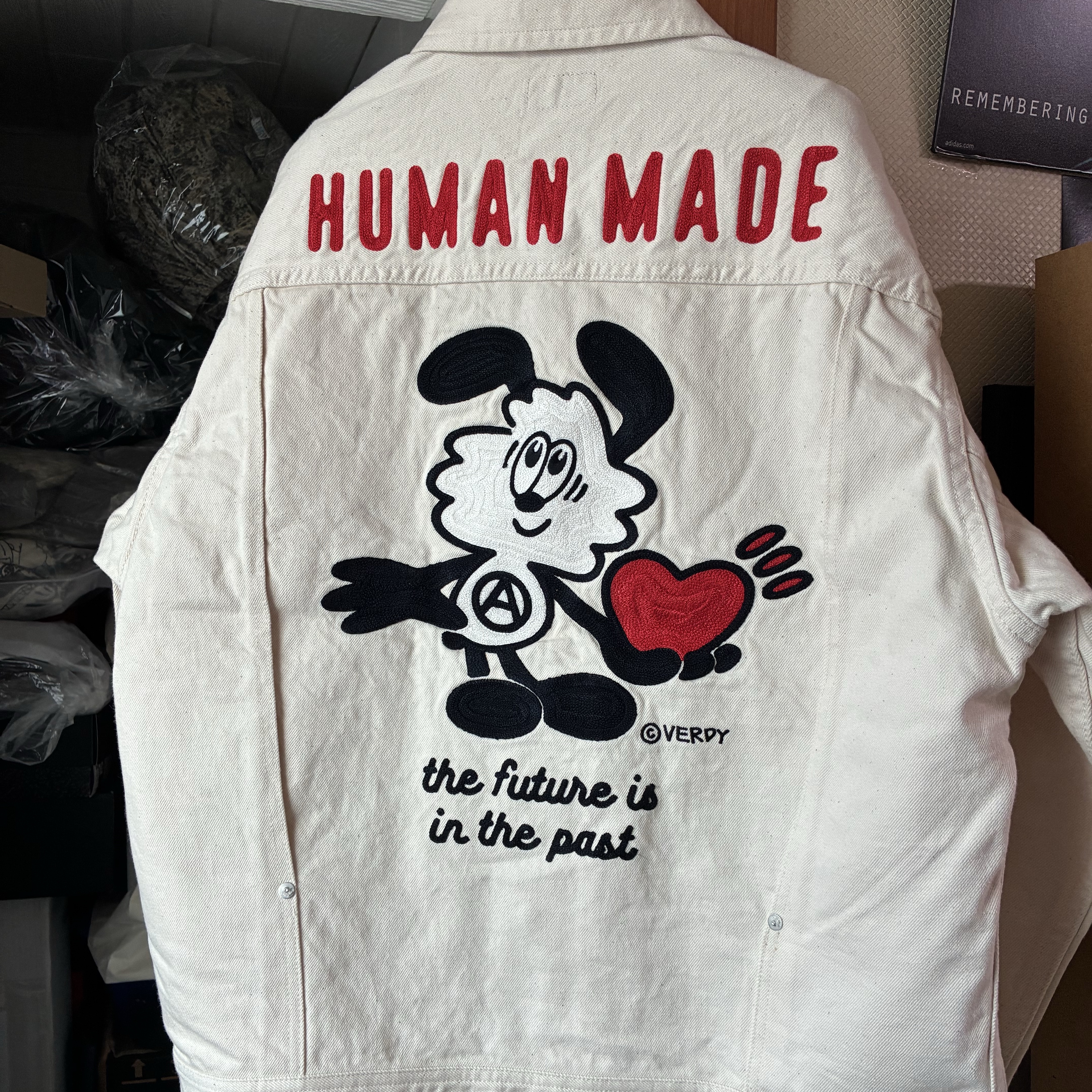 Human Made x Verdy Work Jacket White - Jamsil Store Exclusvie 착용 스타일 - 2