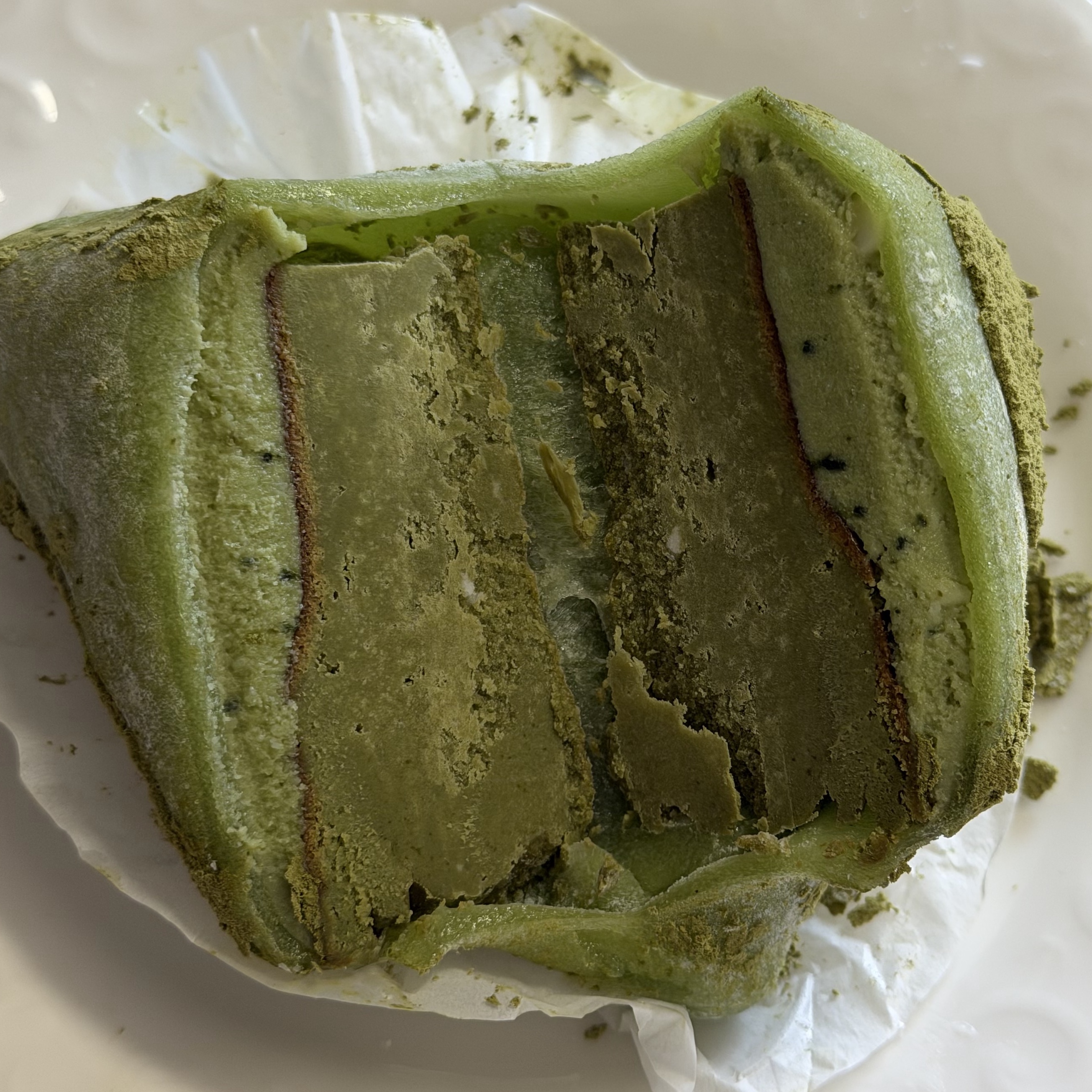 [KREAM 단독] What A Bread Mochi Cheesecake 착용 스타일 - 7